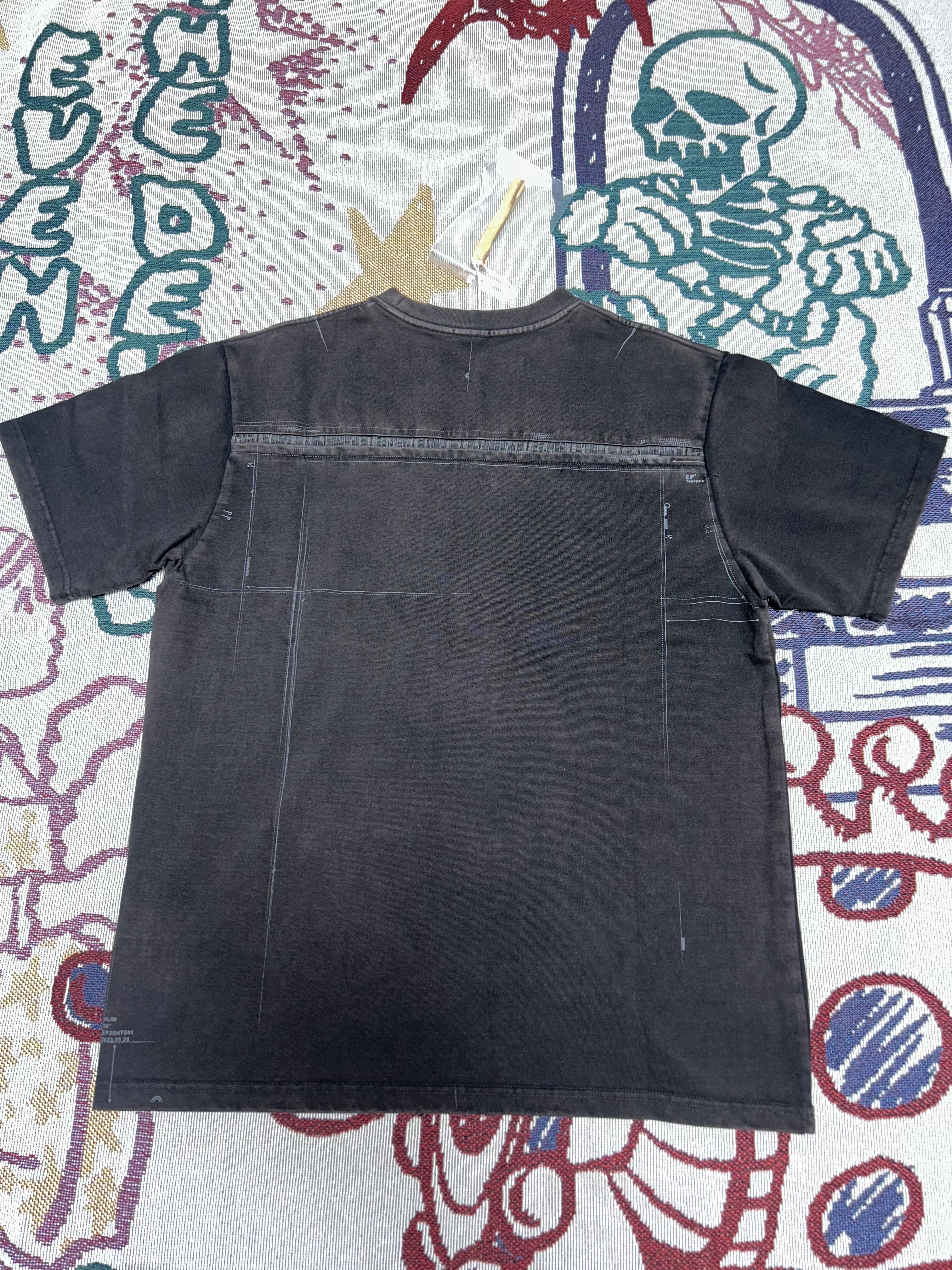 Xlim Ep.3 Synopsis 01 T-Shirt Charcoal 착용 스타일 - 6