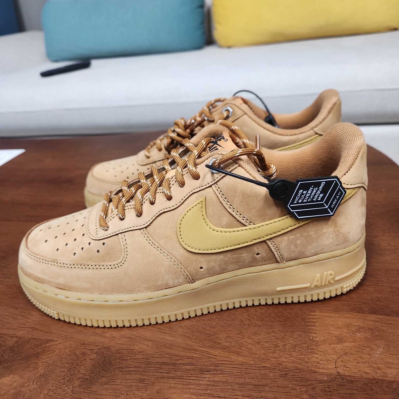 Nike Air Force 1 '07 WB Flax 착용 스타일 - 1