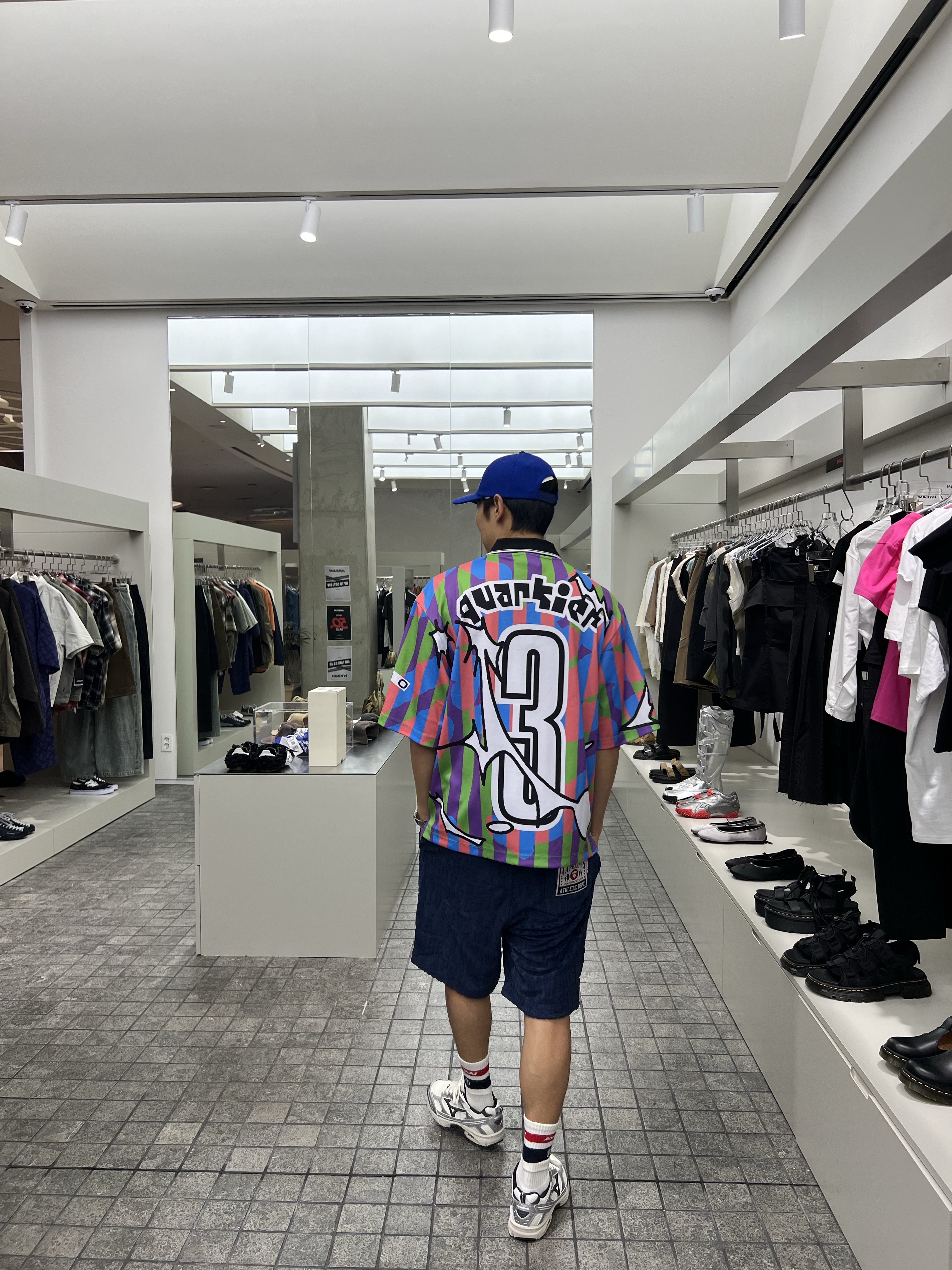 LE PERE FC Amado Kit Away, AAPE Sweat Shorts Navy 착용 스타일 - 1