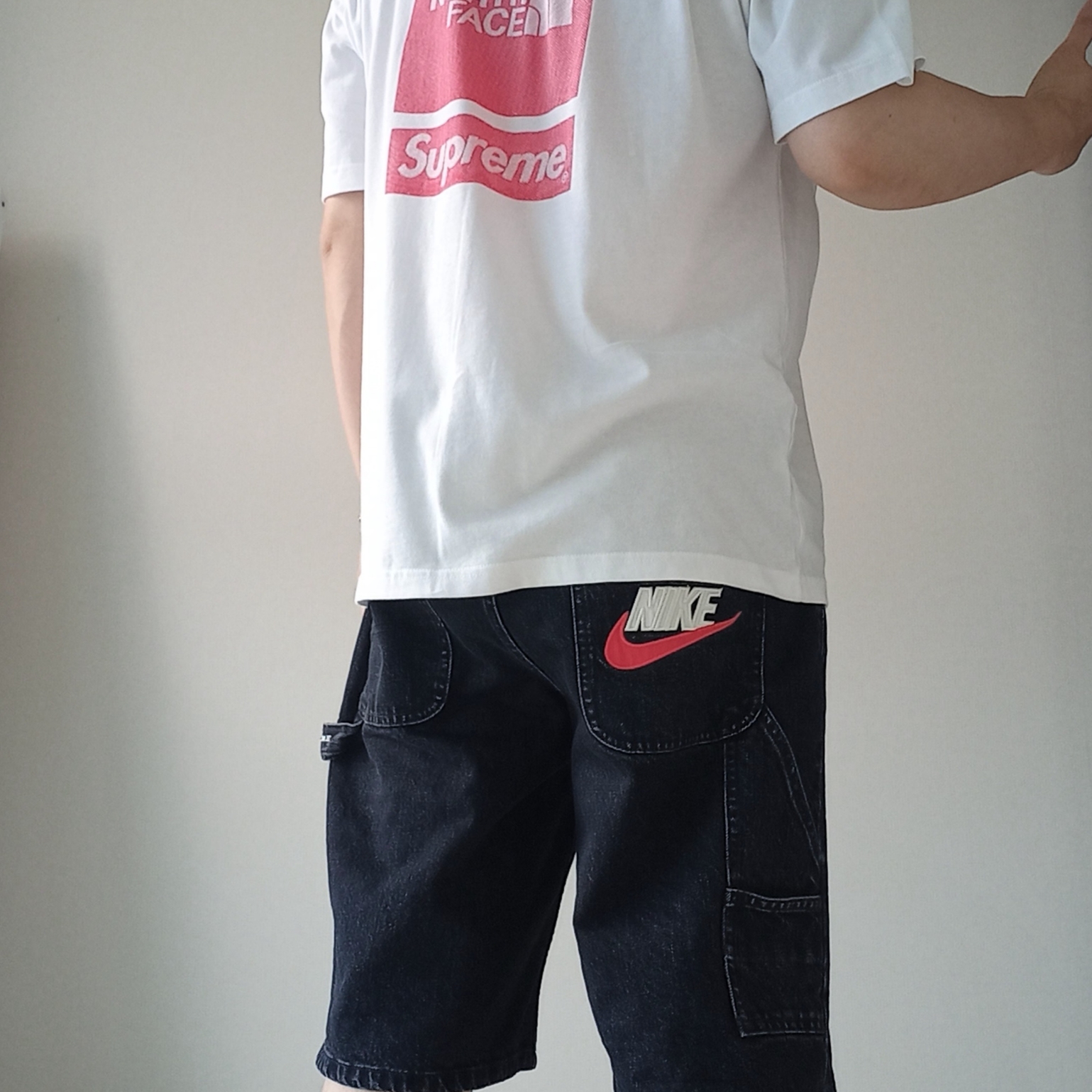 Supreme x The North Face S/S Top White - 24SS, Supreme x Nike Denim Short Black - 24SS 착용 스타일 - 1