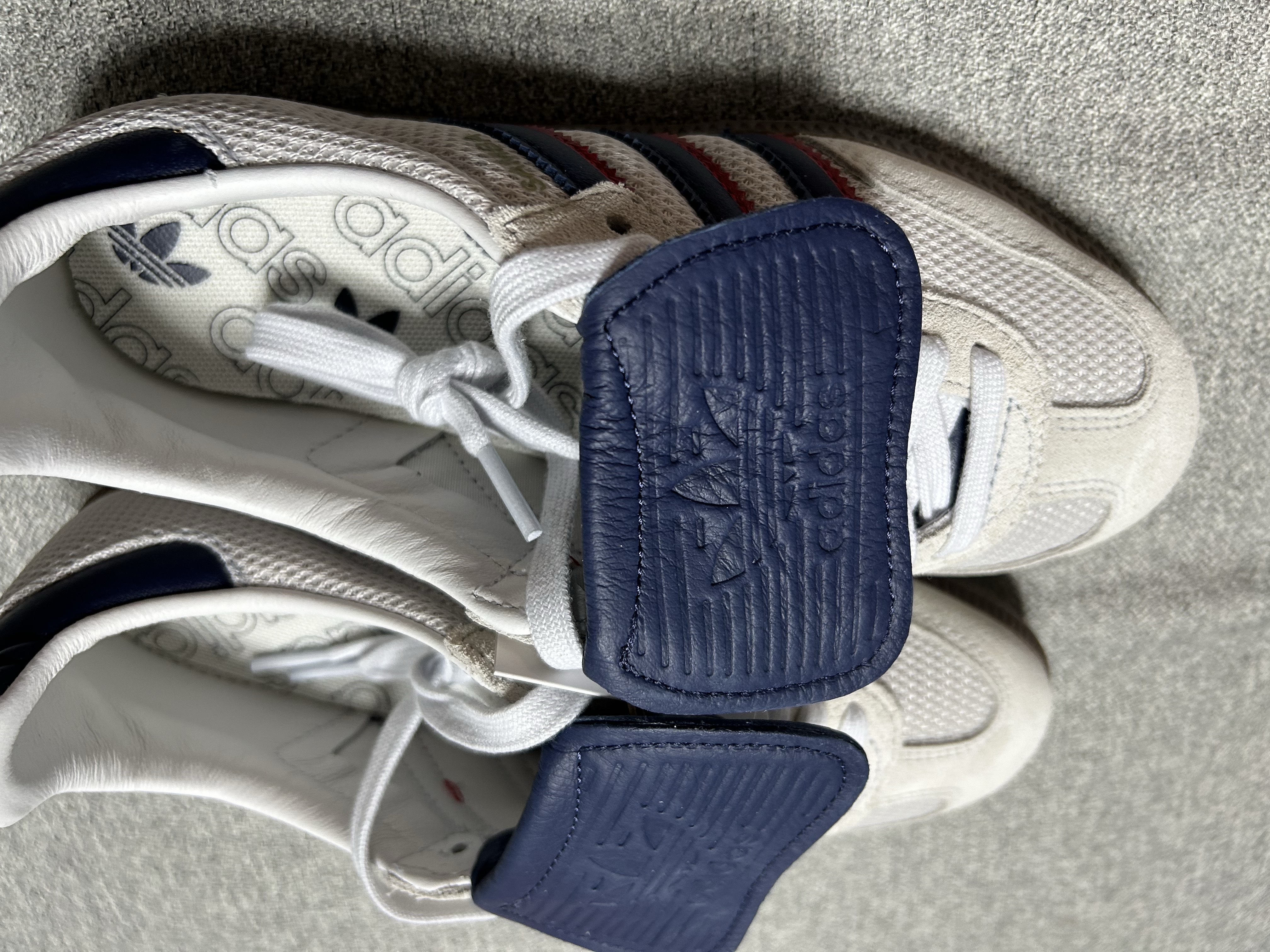 Adidas Samba LT Crystal White Dark Blue Gum 착용 스타일