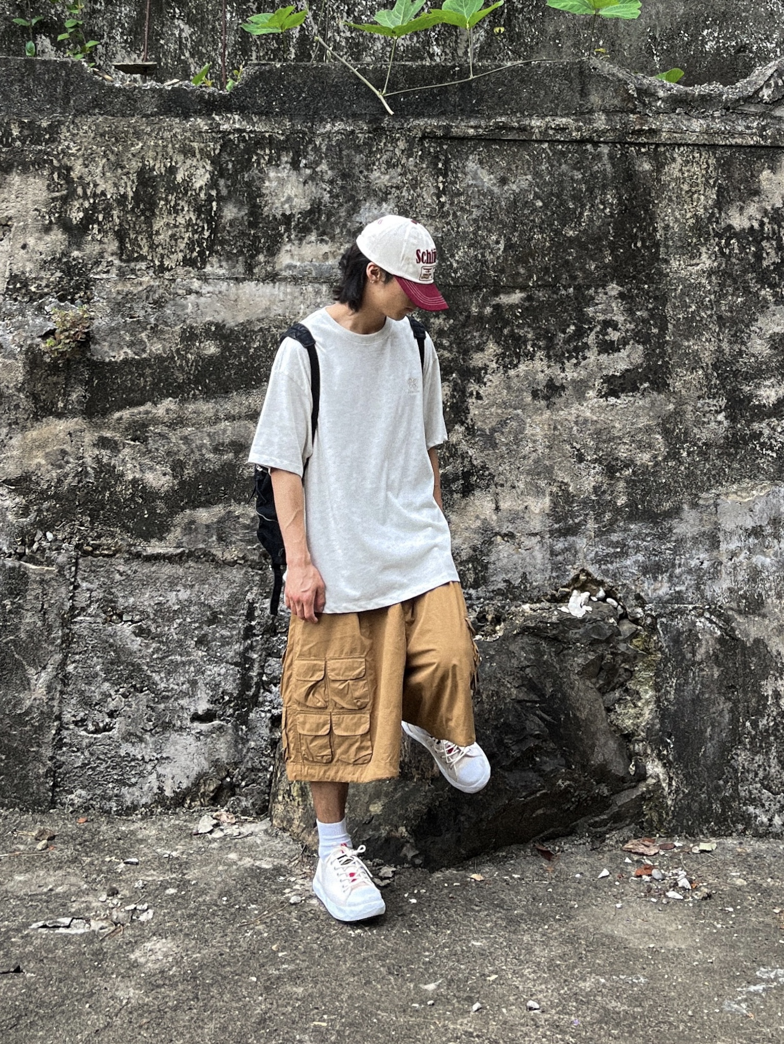Thevinylhouse Western Cargo Shorts Beige 착용 스타일 - 3