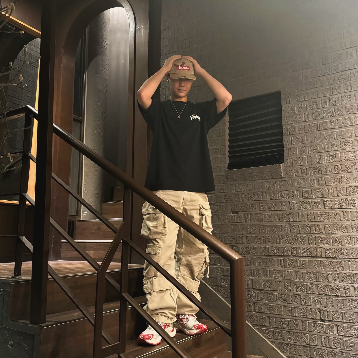 Stussy Fuzzy Dice T-Shirt Black, Supreme Washed Chino Twill Camp Cap Desert Camo - 24SS 착용 스타일