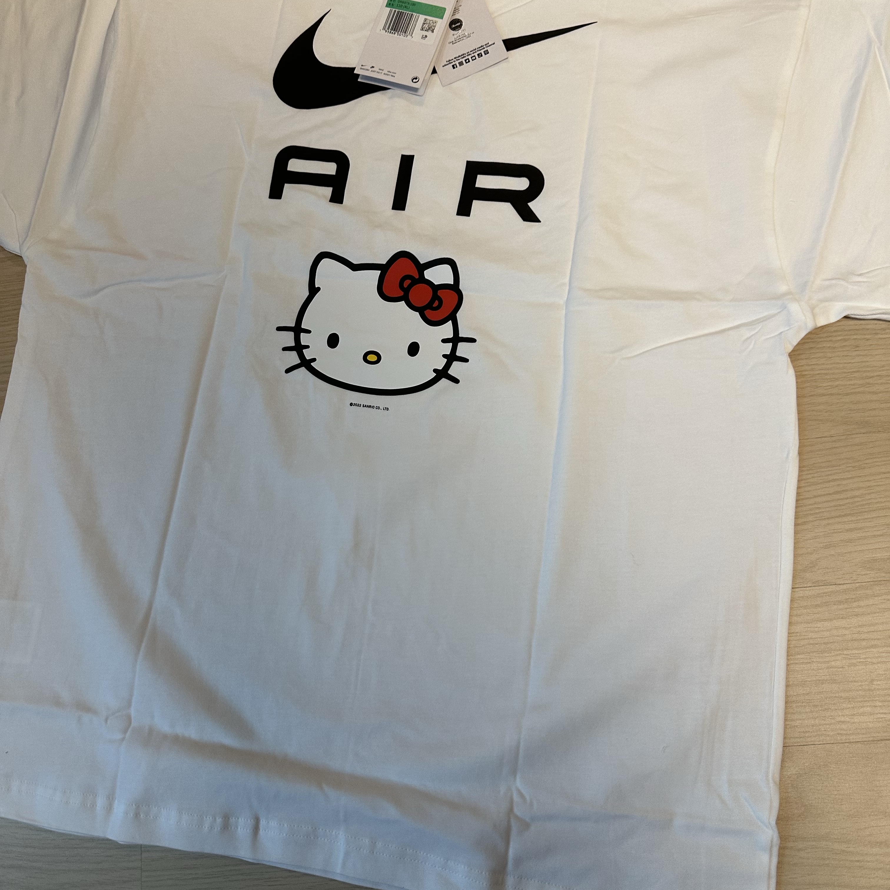 Nike x Hello Kitty NRG Air T-Shirt White - Asia 착용 스타일