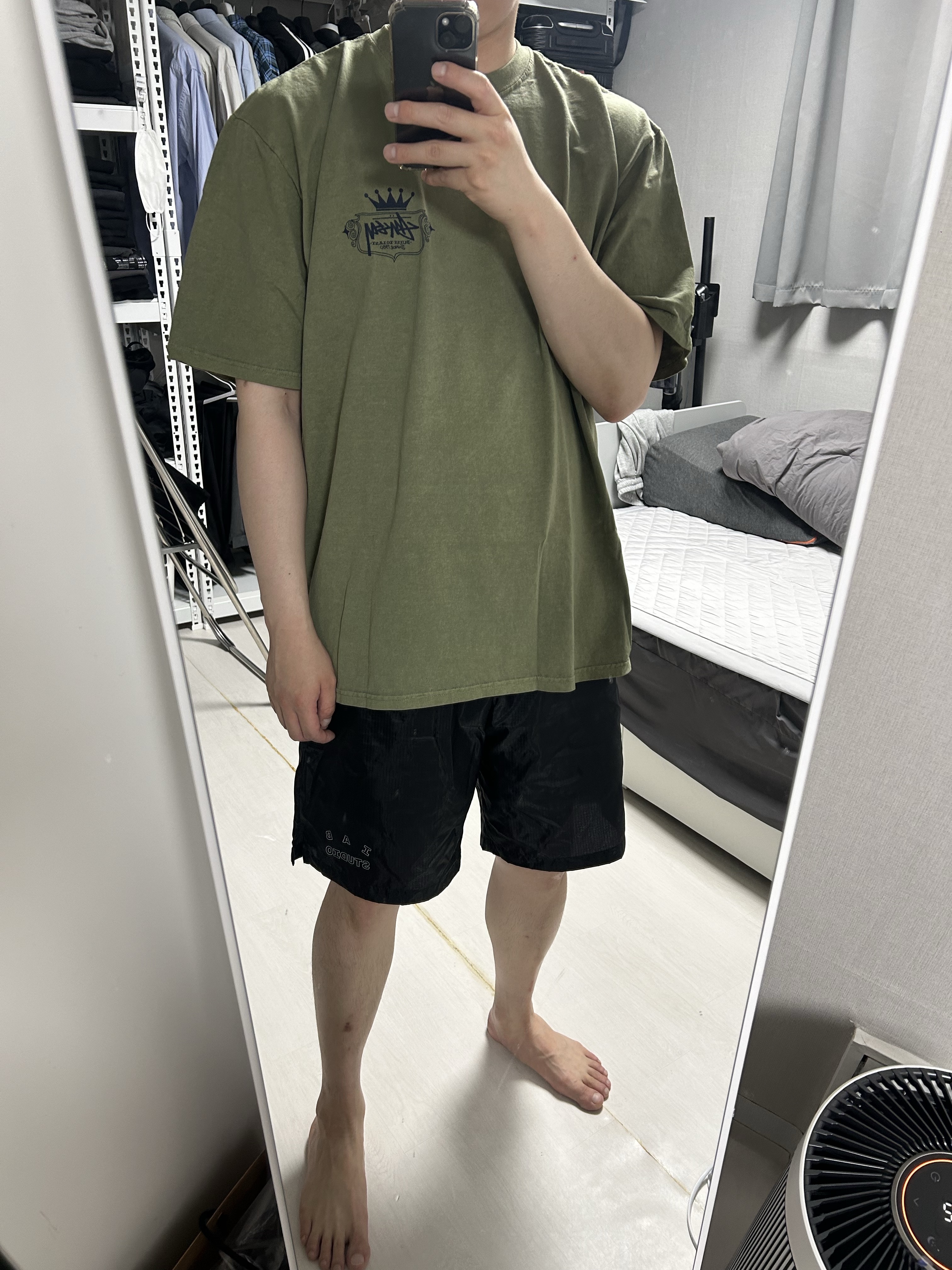 Stussy Built To Last Pigment Dyed T-Shirt Olive 착용 스타일