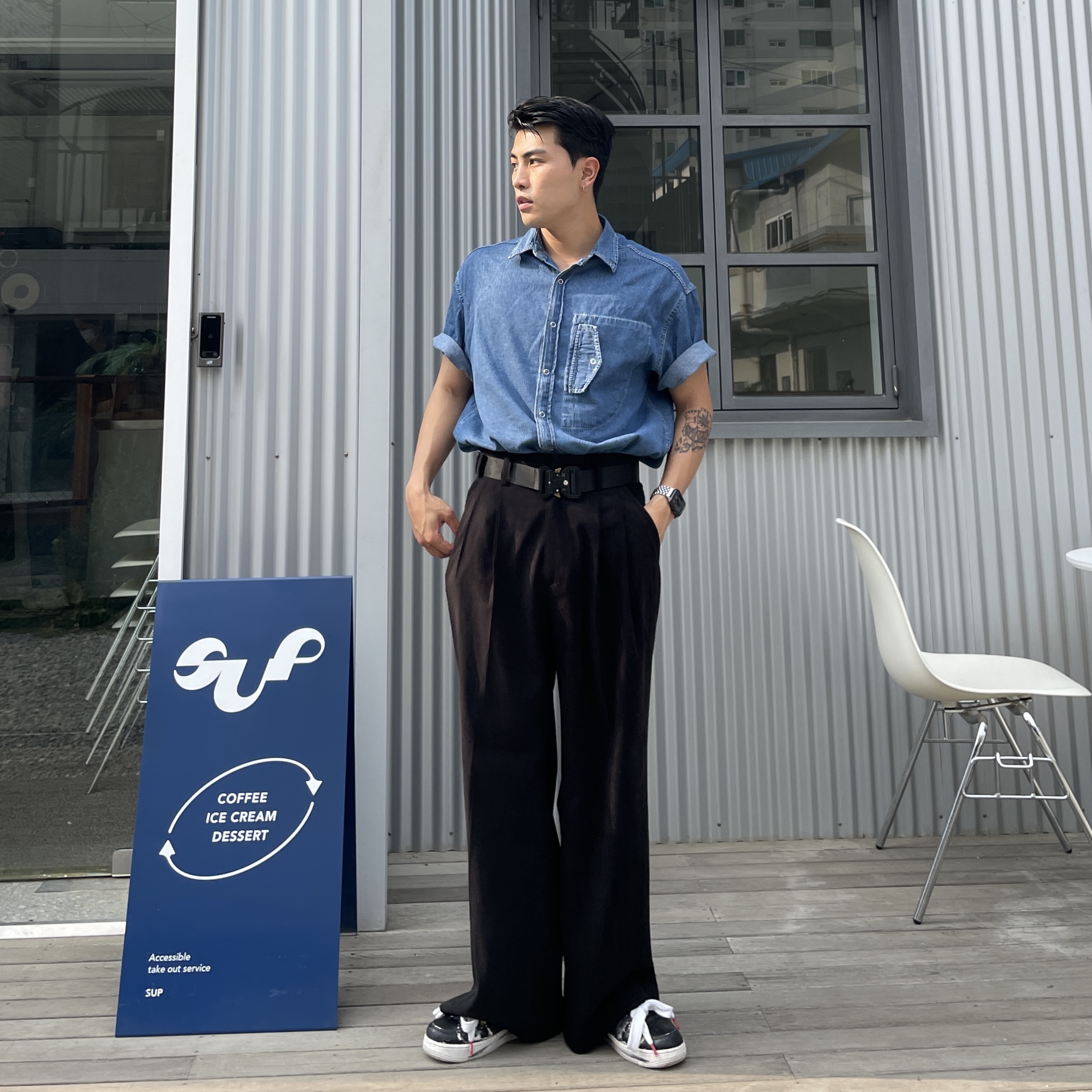 Nike x Peaceminusone Air Force 1 Low Para-Noise, 1017 Alyx 9SM Rollercoaster Buckle Belt Black 착용 스타일