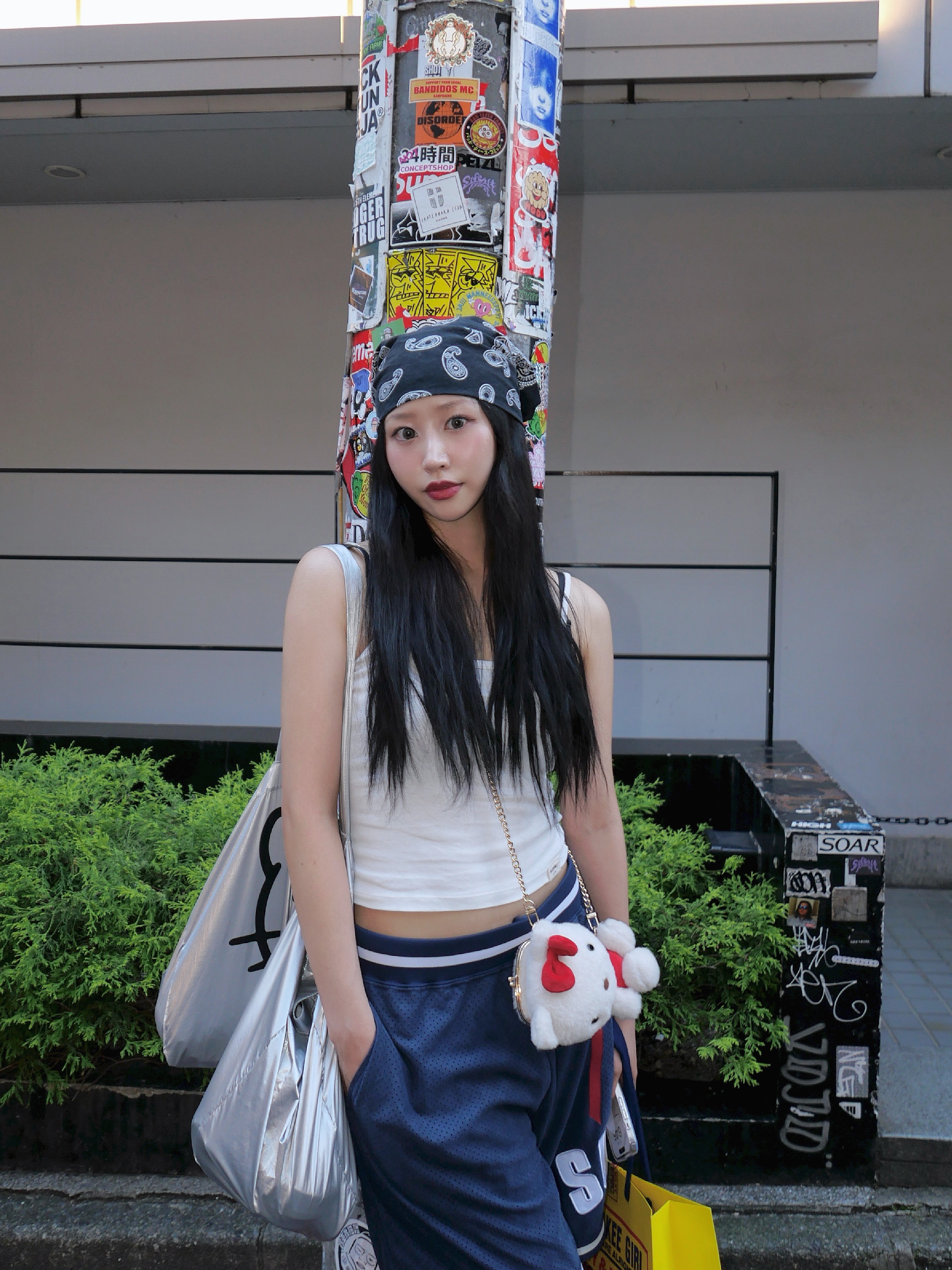 Supreme Ultrasuede Mesh Short Navy - 24SS, Open Yy x Hello Kitty Shopper Tote Bag Silver 착용 스타일 - 2