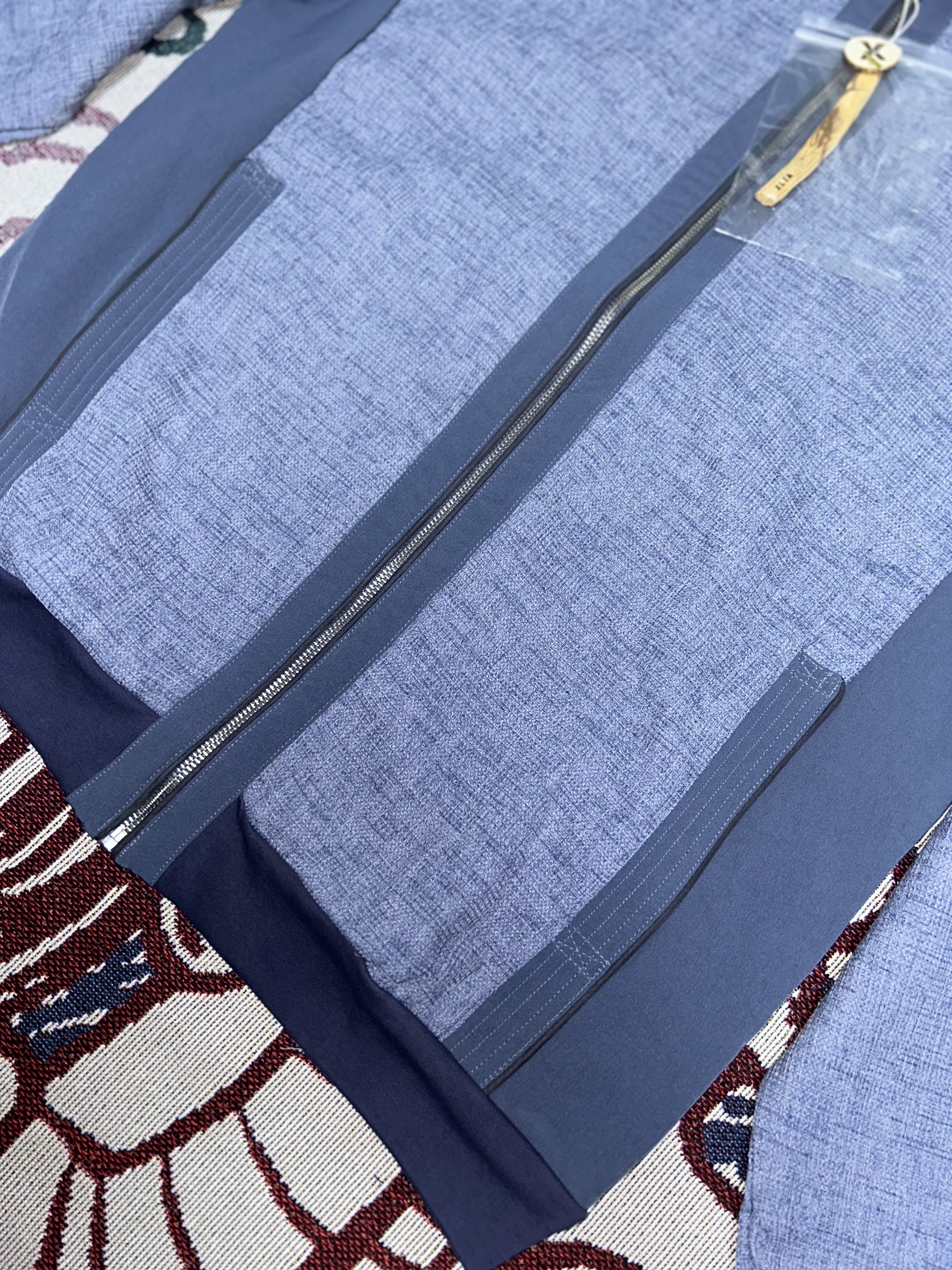 Xlim Ep.3 01 Jersey Blue 착용 스타일 - 3