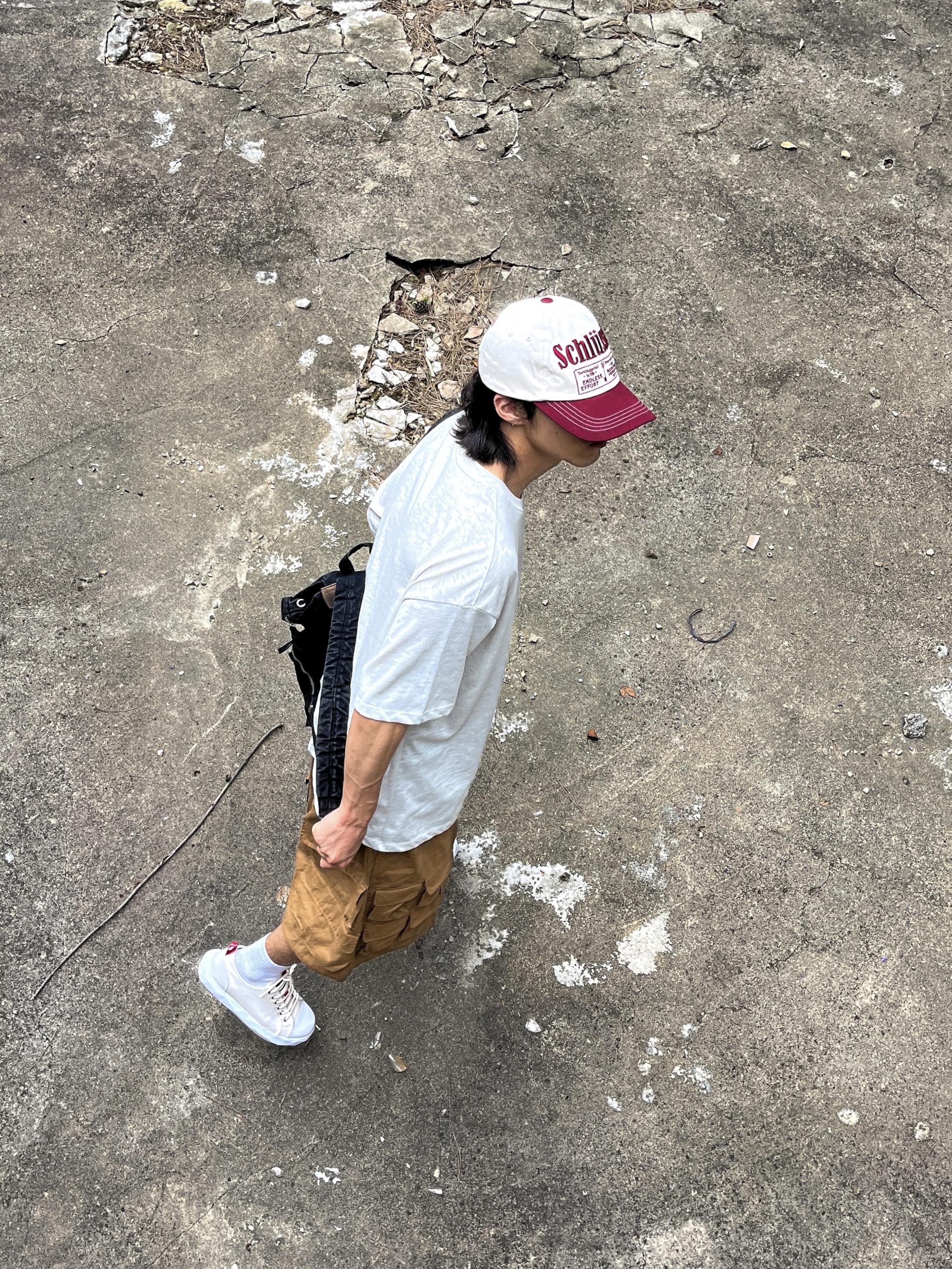 Thevinylhouse Western Cargo Shorts Beige 착용 스타일 - 2