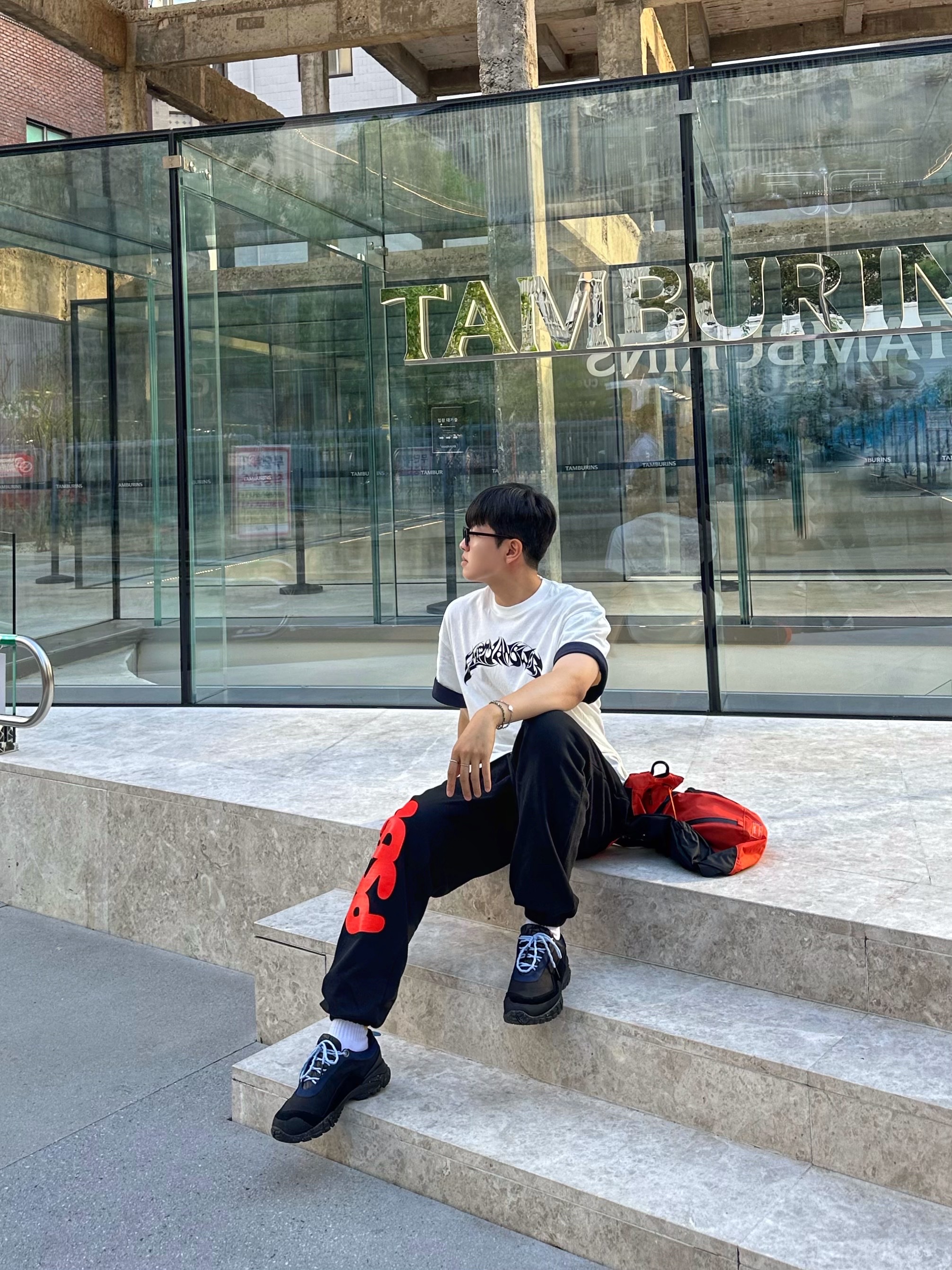 Plastick Bandage Logo Sweat Pants Black 착용 스타일 - 4