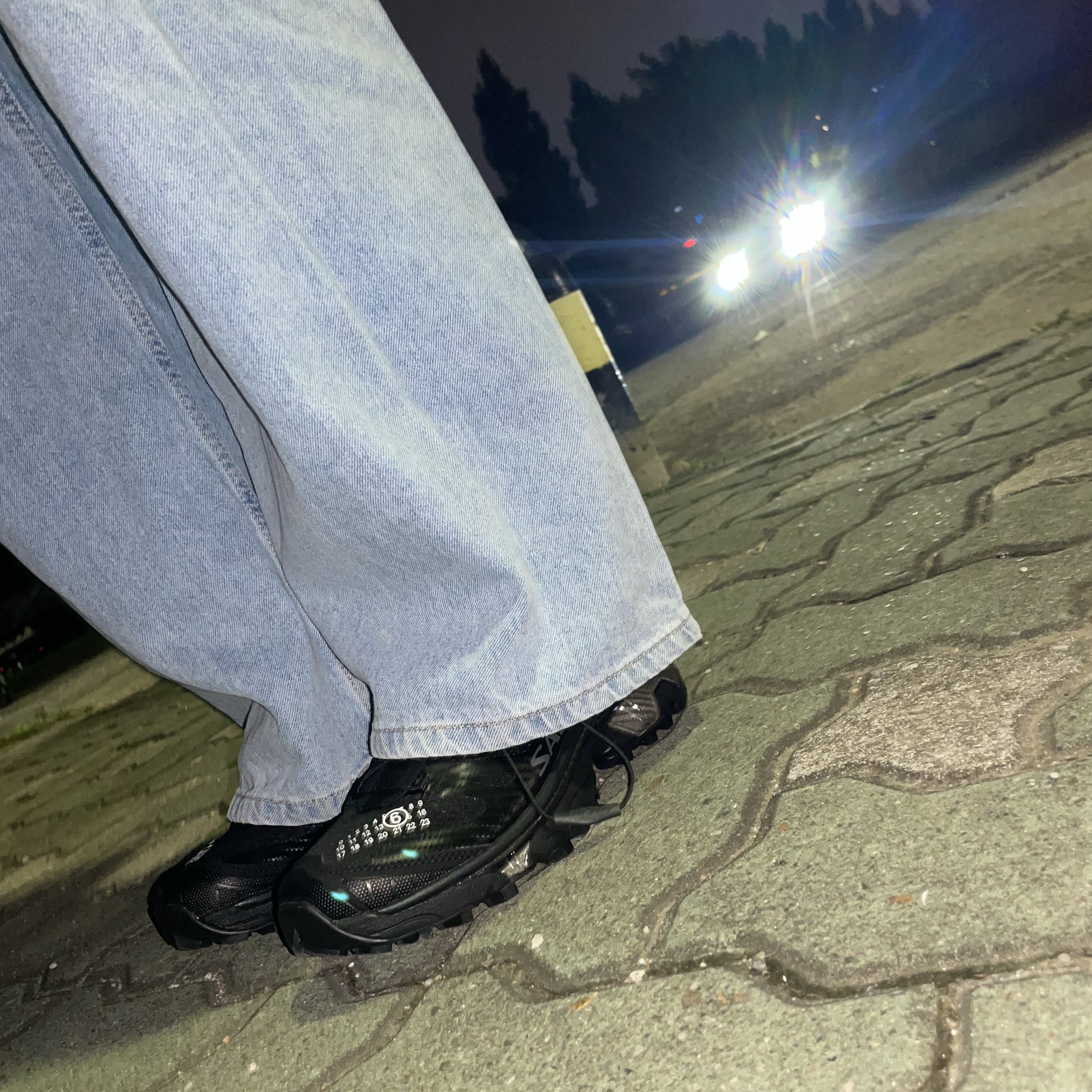 Salomon x MM6 Maison Margiela XT-4 Mule Black, Maison Margiela Fusion Low Top Sneakers Silver 착용 스타일 - 7