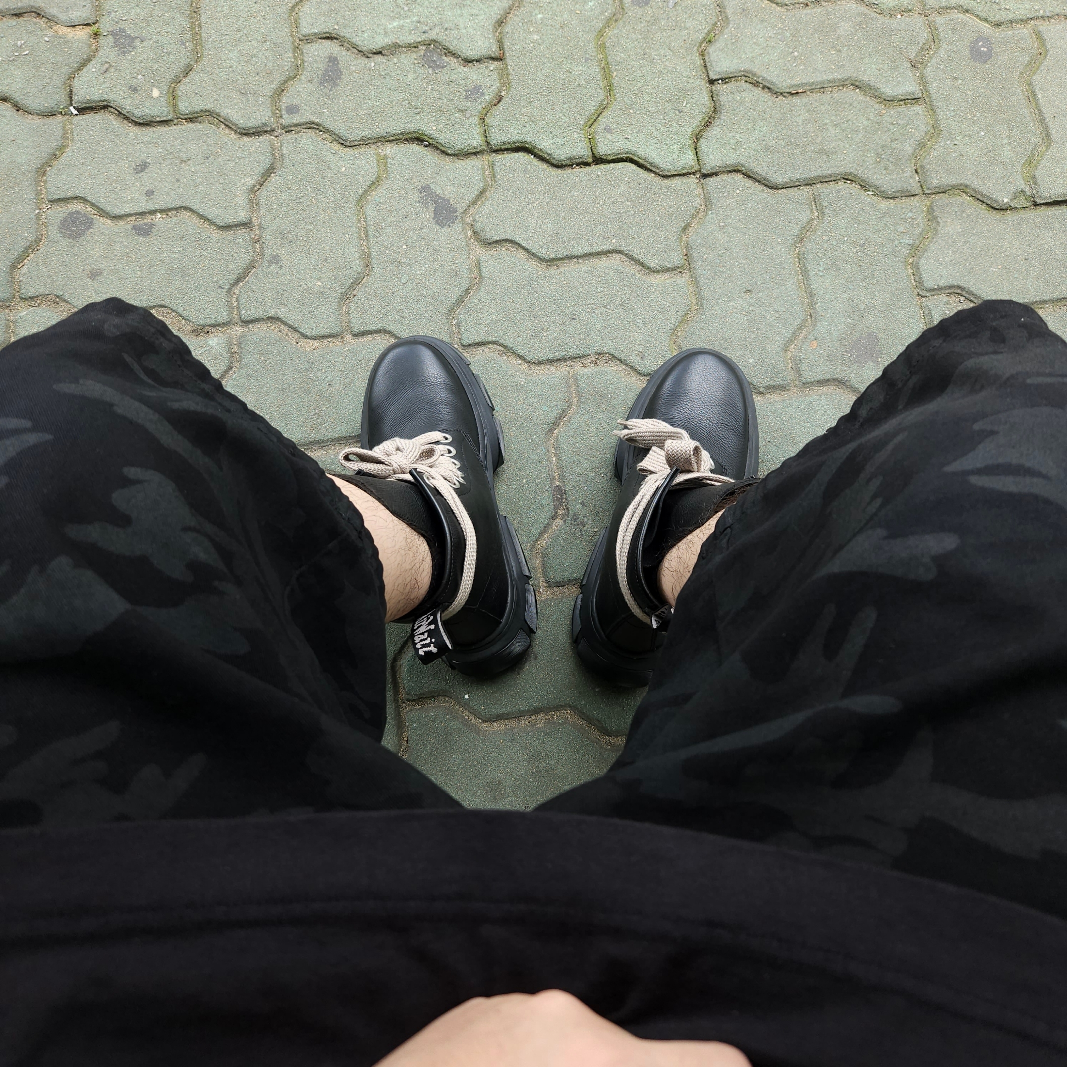 Dr. Martens x Rick Owens 1460 DMXL Jumbo Lace Boots Black 착용 스타일 - 4