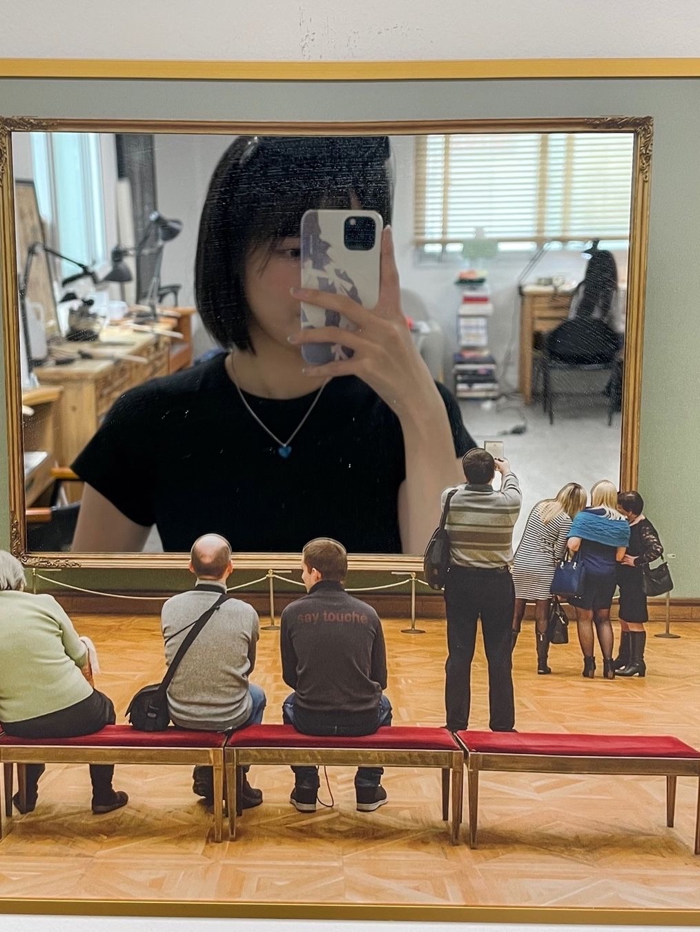 Say Touche Gallery Mirror 착용 스타일