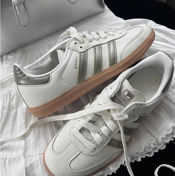 (W) Adidas Samba OG Off White Cyber Metallic, Adidas x Wales Bonner Samba Wonder Clay Royal Blue 착용 스타일 - 5
