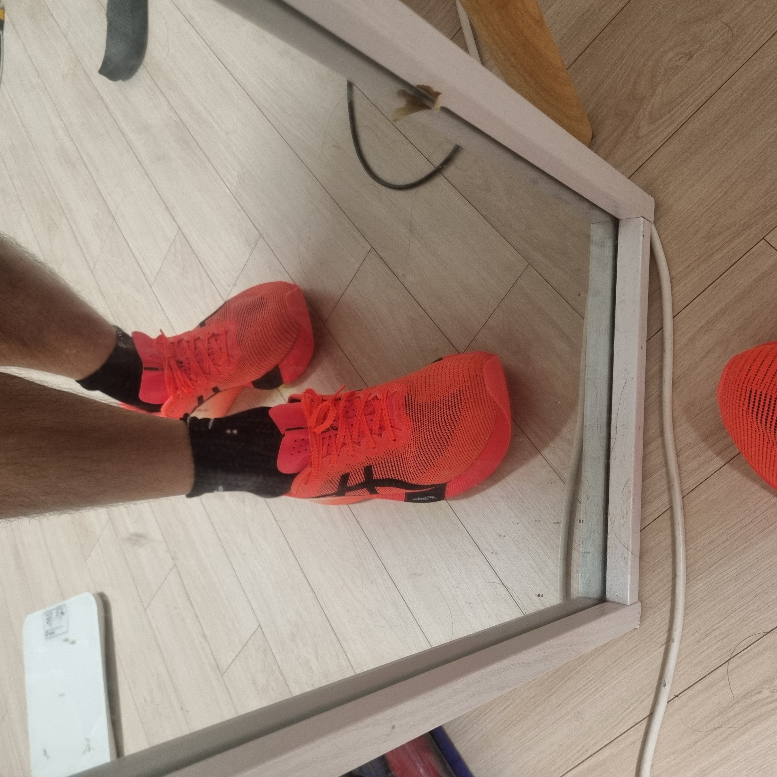 Asics Metaspeed Sky Paris Sunrise Red Black 착용 스타일