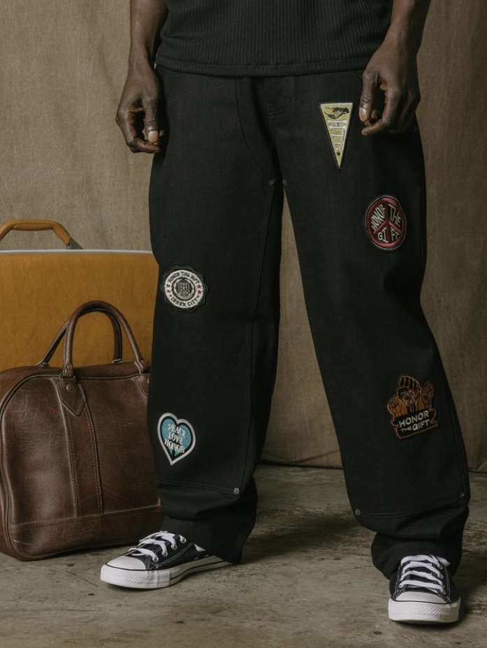 Honor the Gift Patch Carpenter Pant Black 착용 스타일 - 2