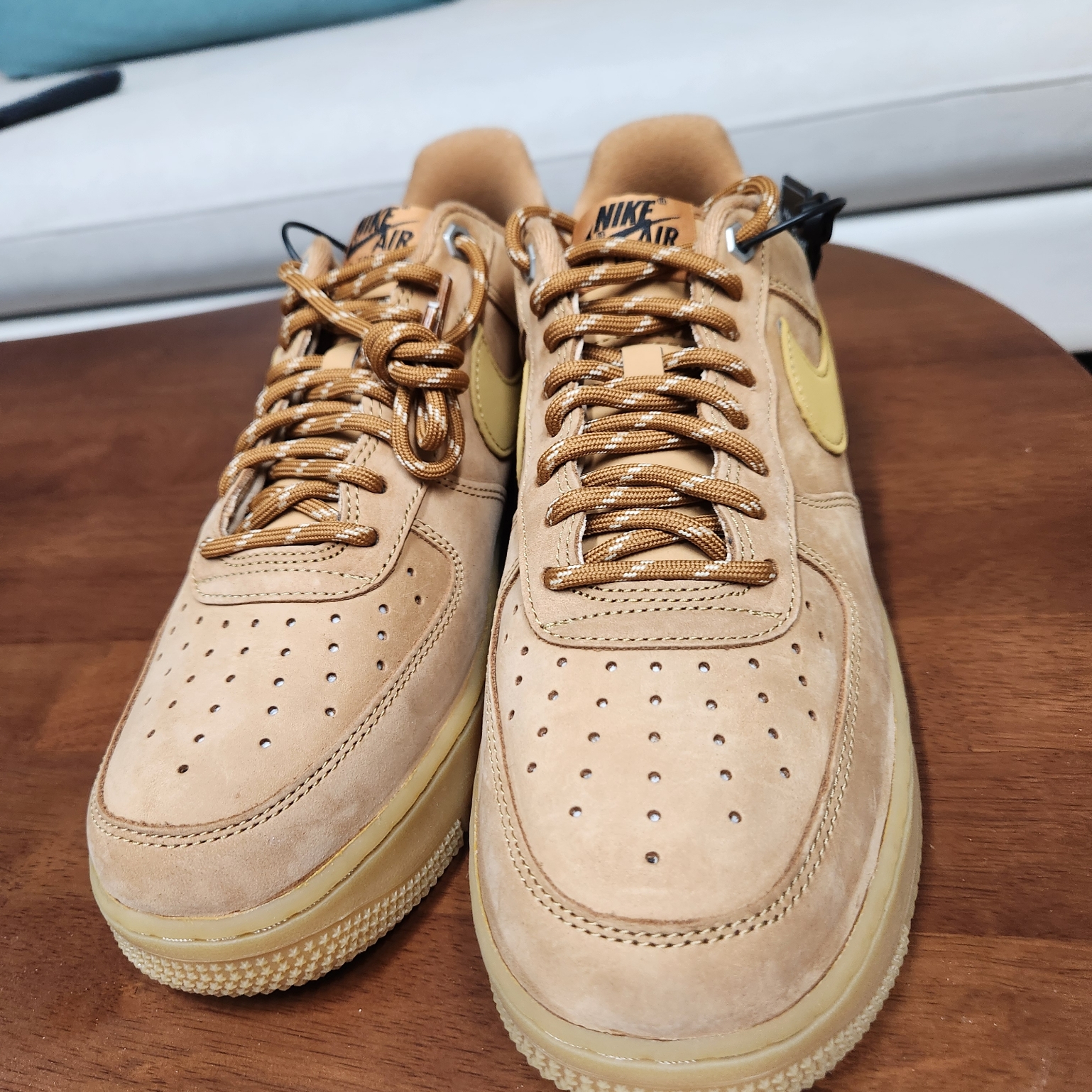 Nike Air Force 1 '07 WB Flax 착용 스타일 - 2