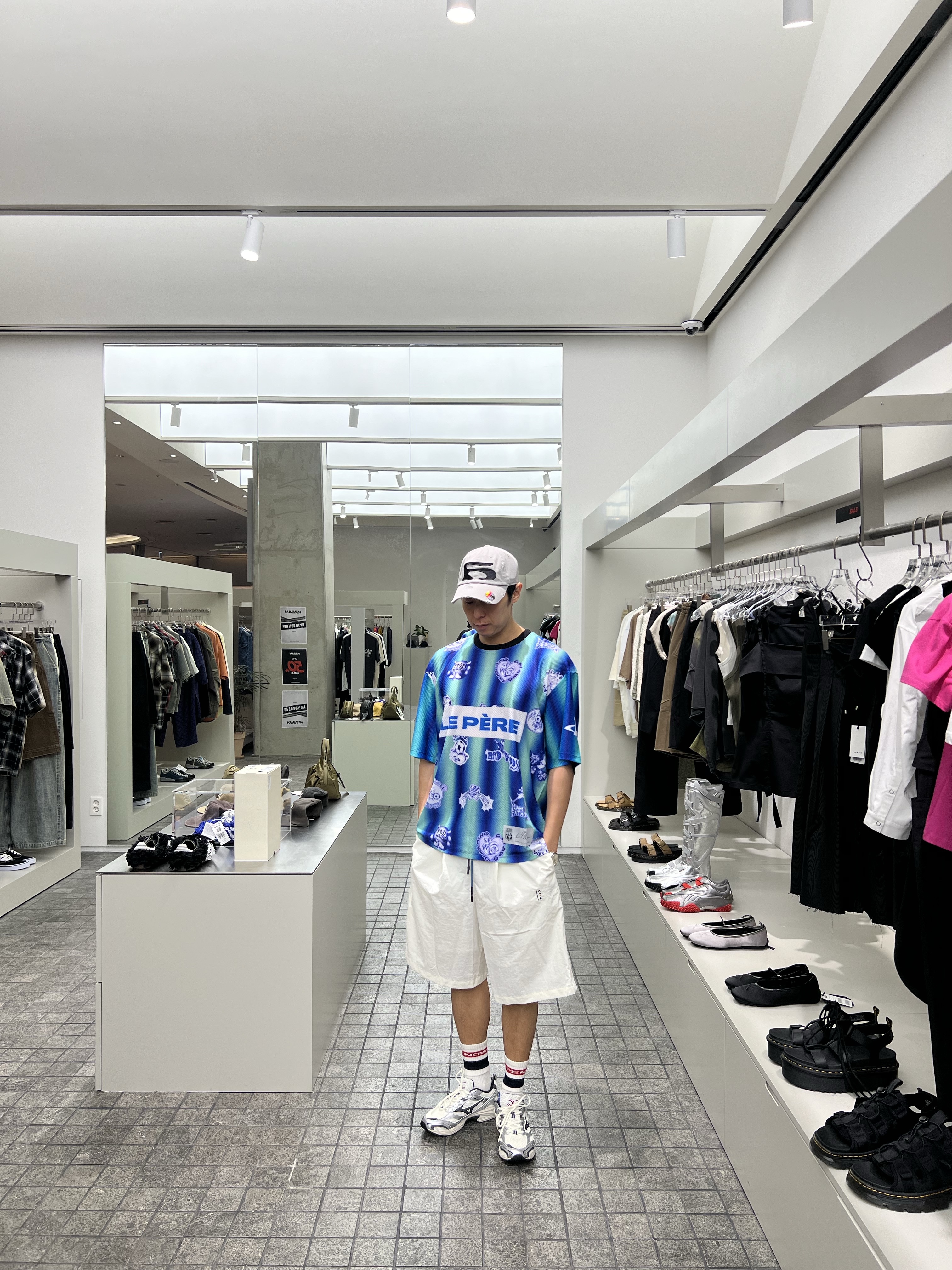 [KREAM 단독] Hyacyn Cap Rabbit H Grey, LE PERE EMA Mesh Top Home Blue Green 착용 스타일