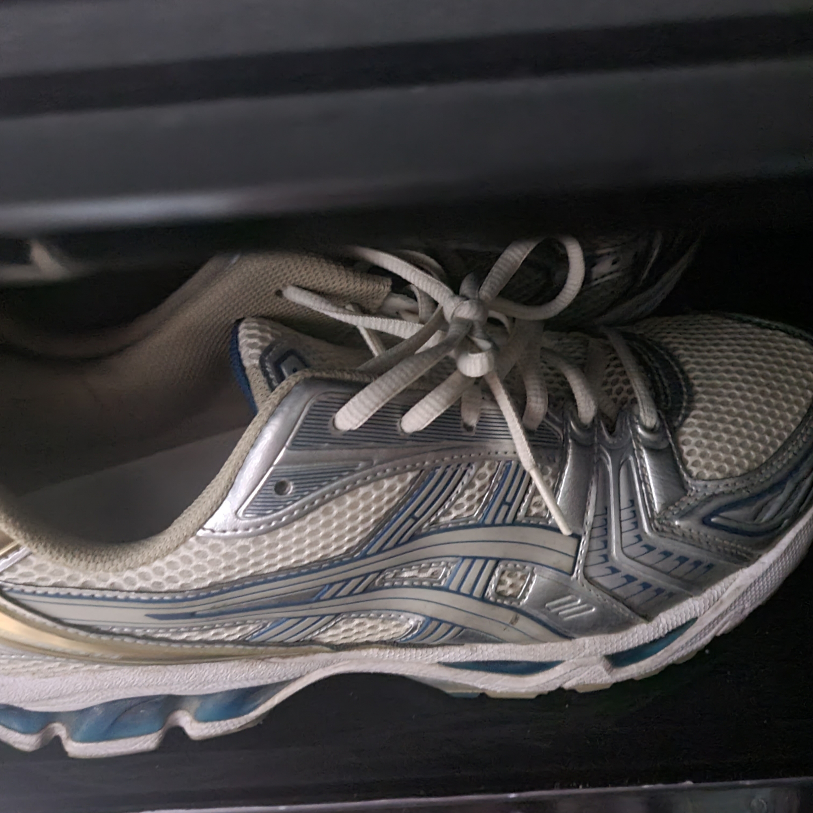 Asics Gel-Kayano 14 Cream Pure Silver 착용 스타일