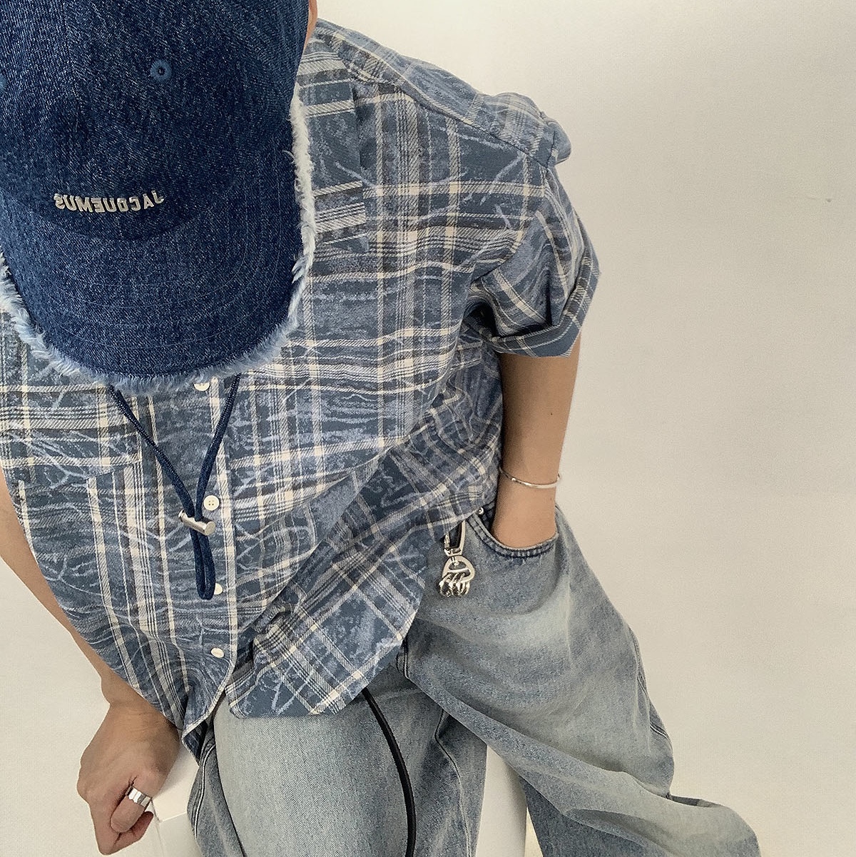Jacquemus La Casquette Artichaut Fringe Baseball Cap Blue 착용 스타일