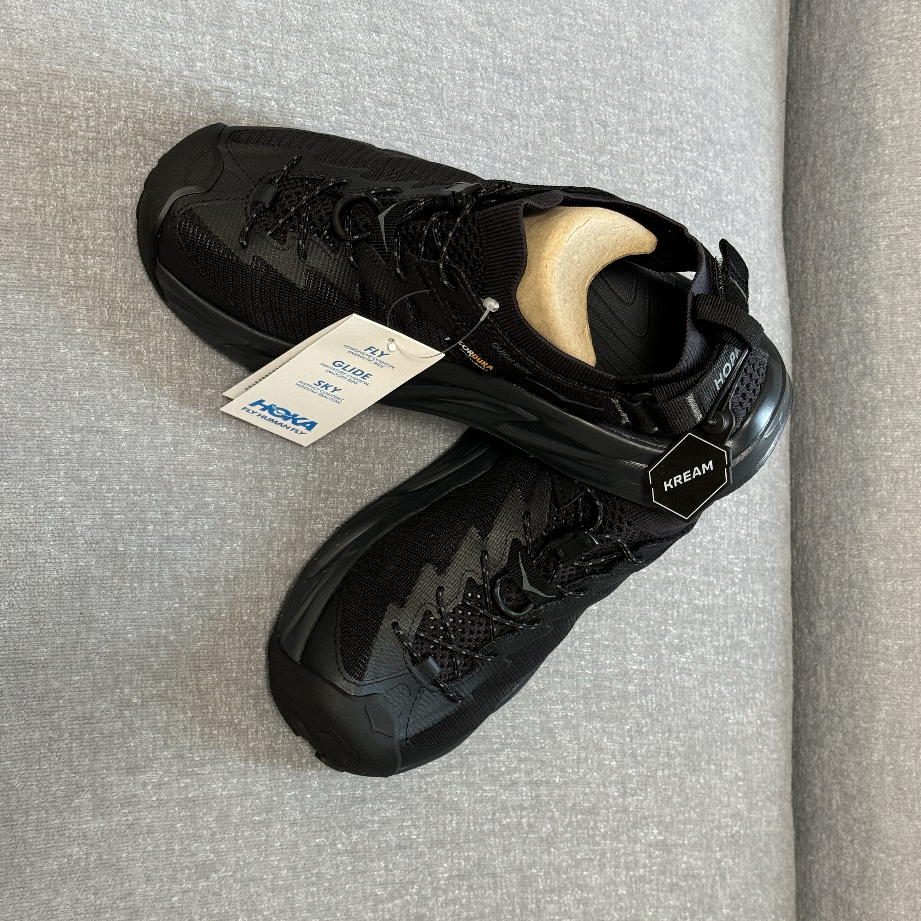 Hoka Hopara 2 Black 착용 스타일 - 3