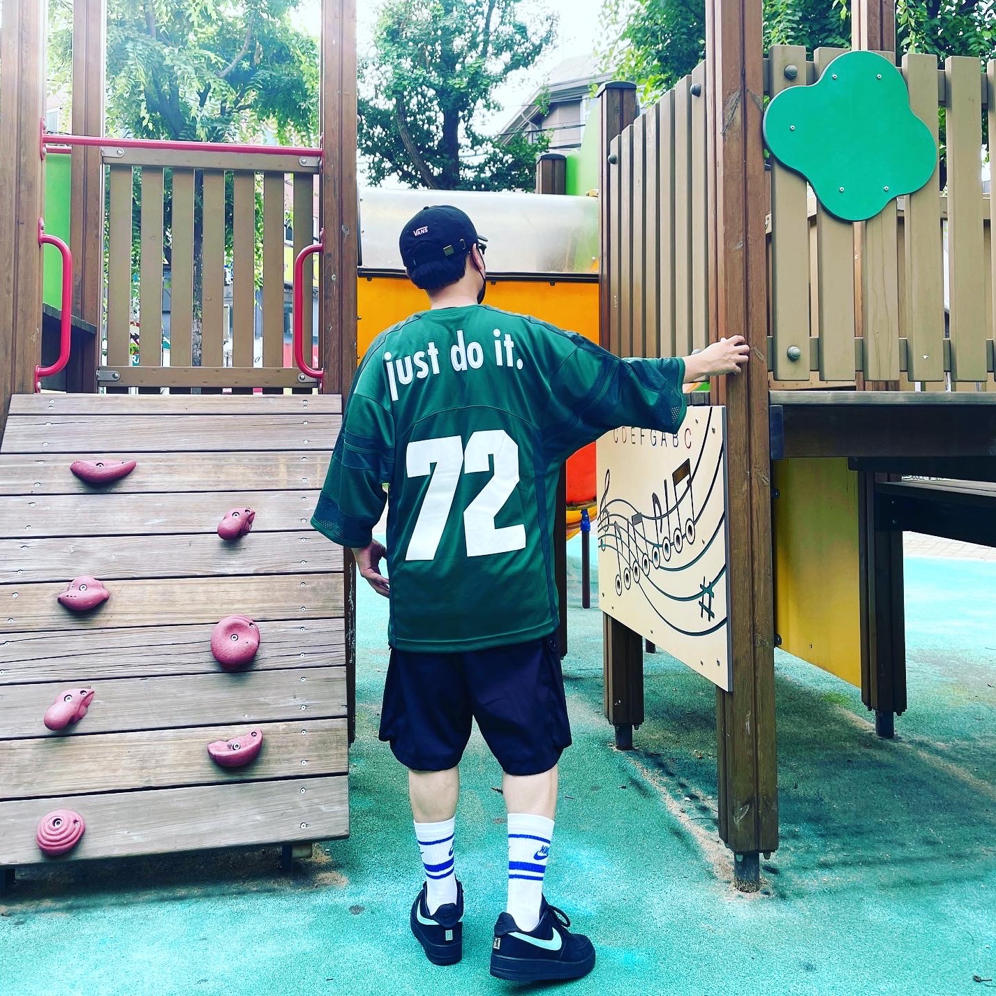 Nike x Tiffany & Co. Air Force 1 Low SP 1837, Nike x Cactus Plant Flea Market S/S Jersey Green - Asia 착용 스타일