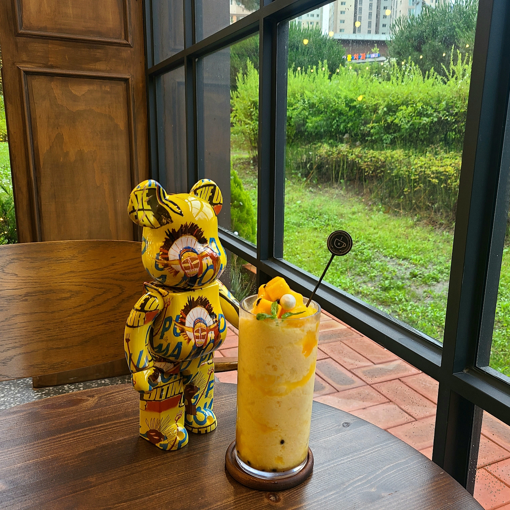 Bearbrick Andy Warhol x Jean-Michel Basquiat #3 100% & 400% Set 착용 스타일 - 1
