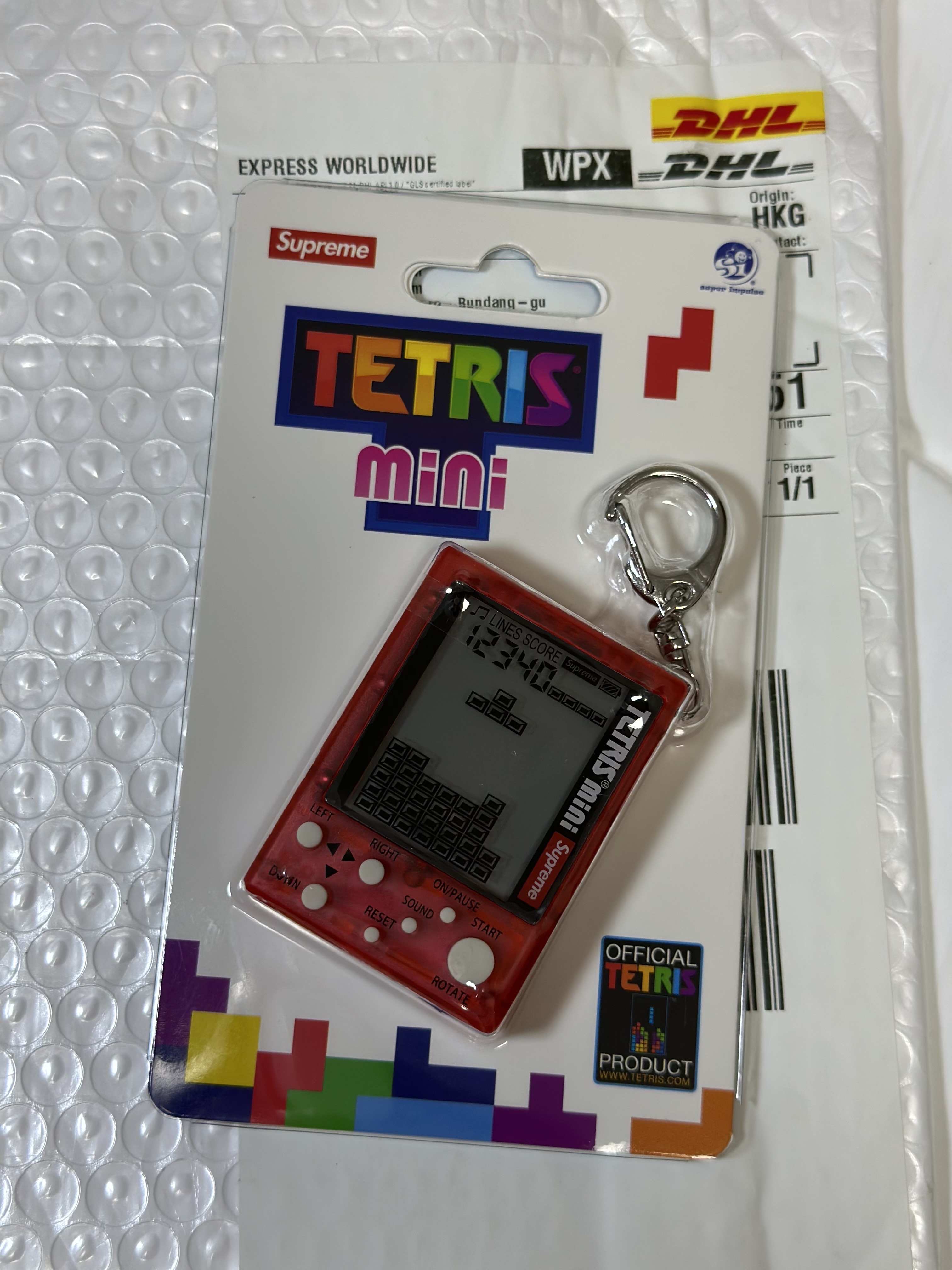Supreme x Tetris Mini Red - 24SS 착용 스타일 - 1