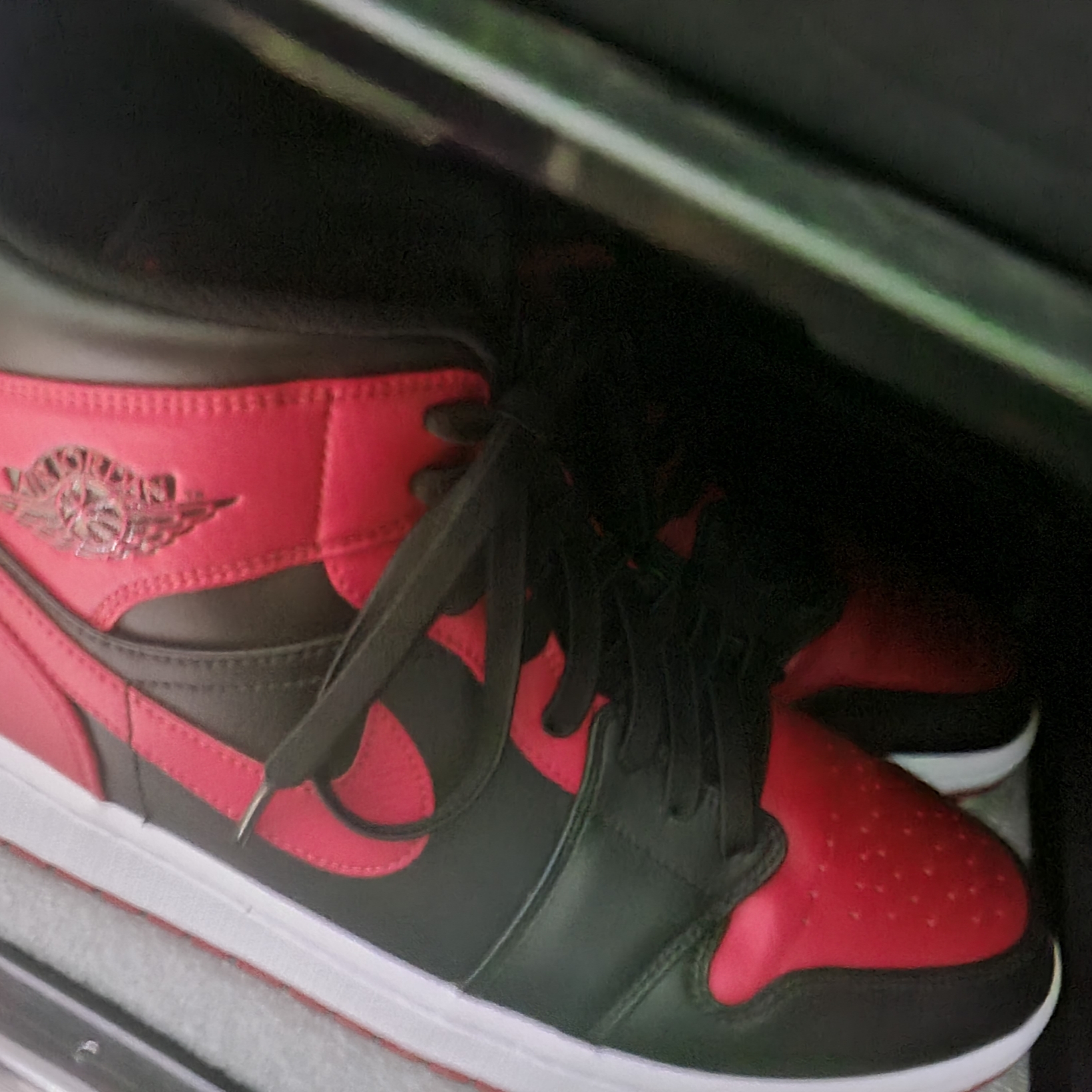 Jordan 1 Mid Bred Banned 2020 착용 스타일