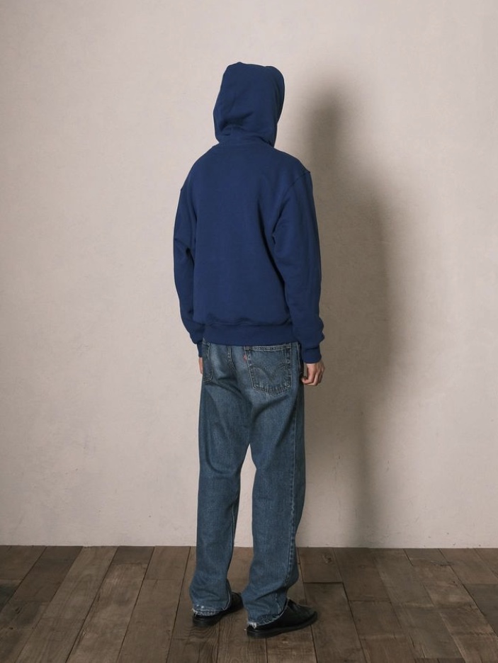 Curated Parade Uncircle Hoodie Blue 착용 스타일 - 2