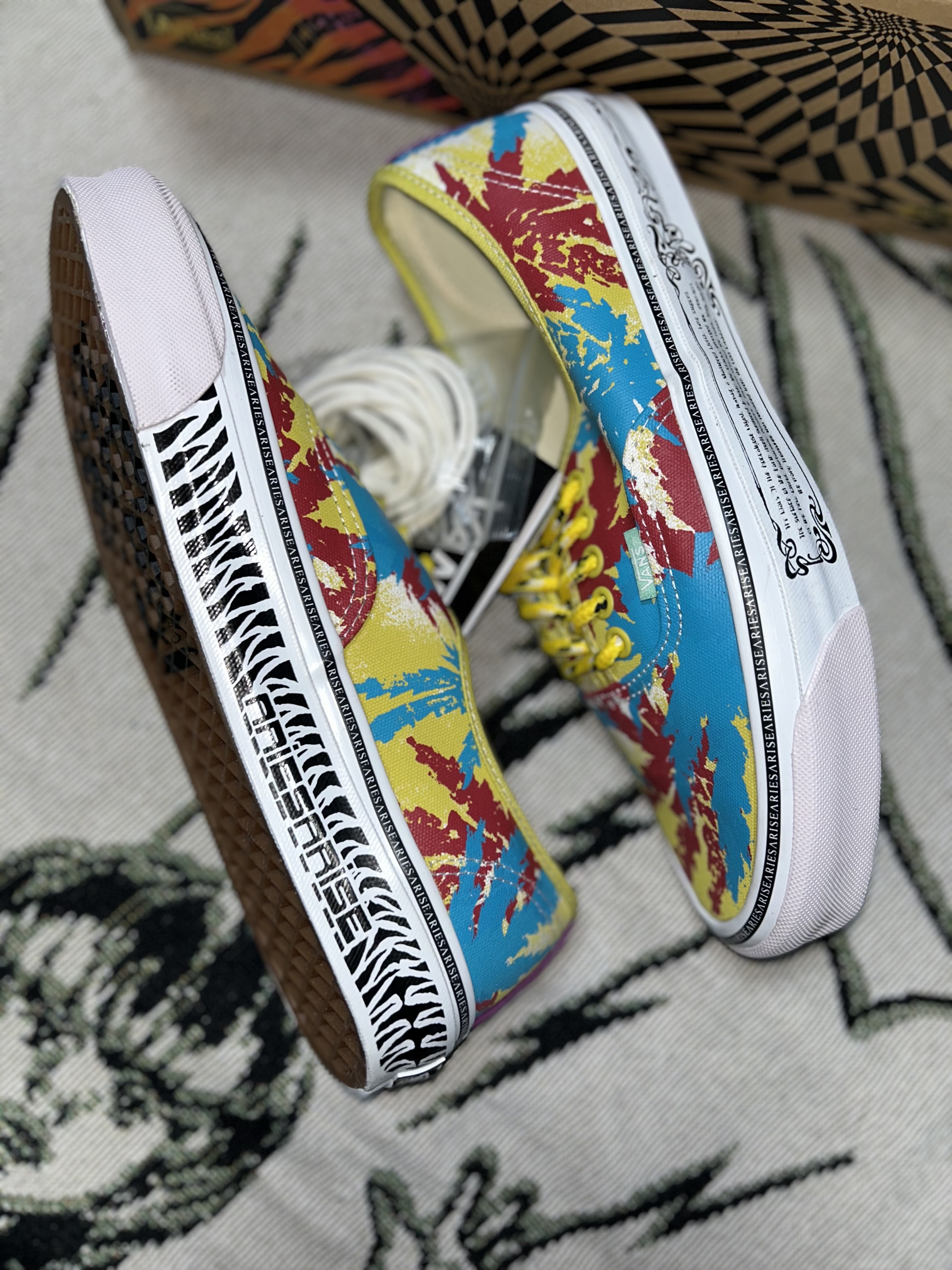 Vans Vault x Aries OG Authentic LX Weed Muted 착용 스타일 - 3