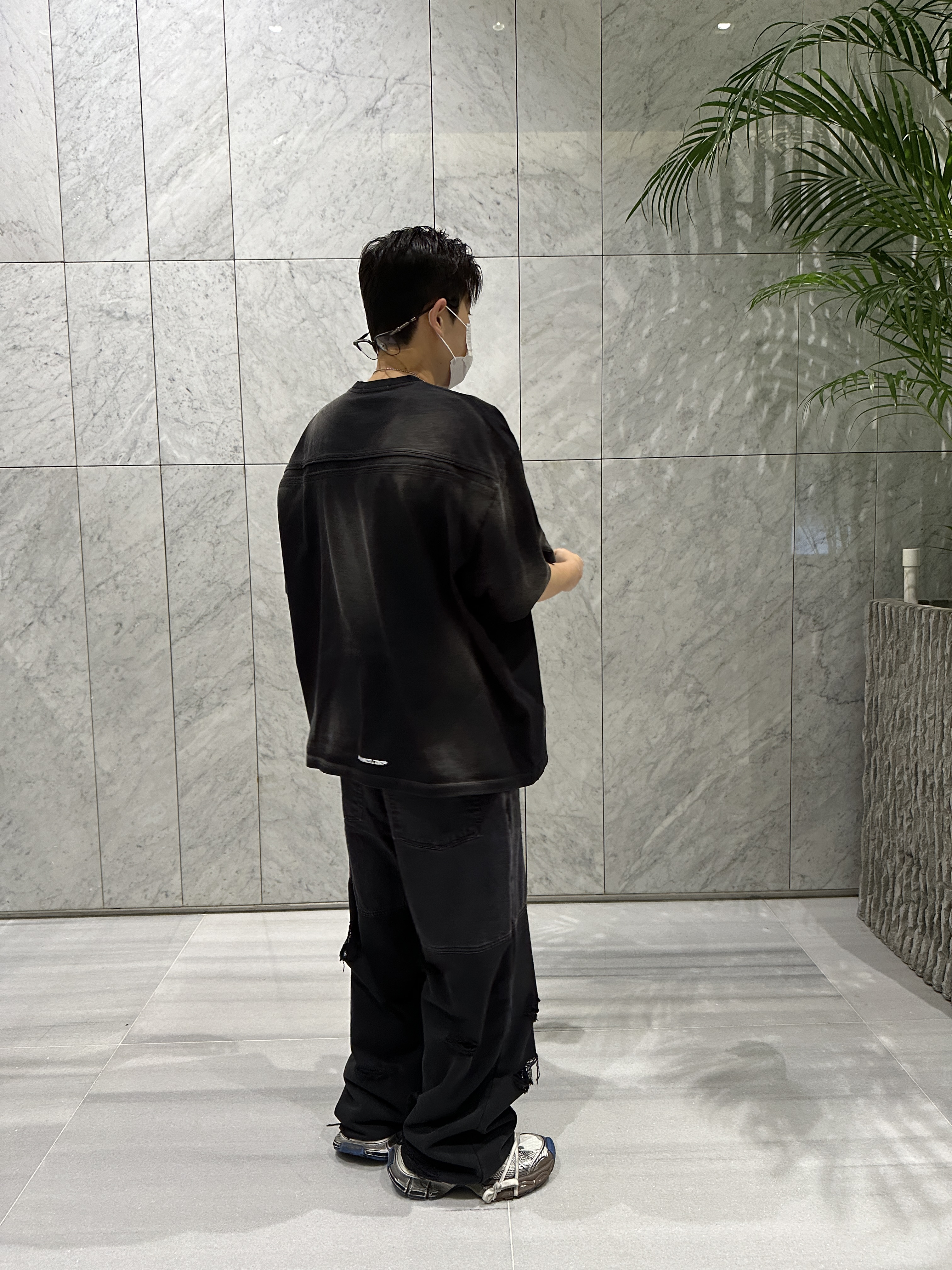 Nonnod Back Detail T-shirt Washed Black, Undermycar Dival Real Divided Damage Washed Pants Inkwell - 23FW 착용 스타일 - 2