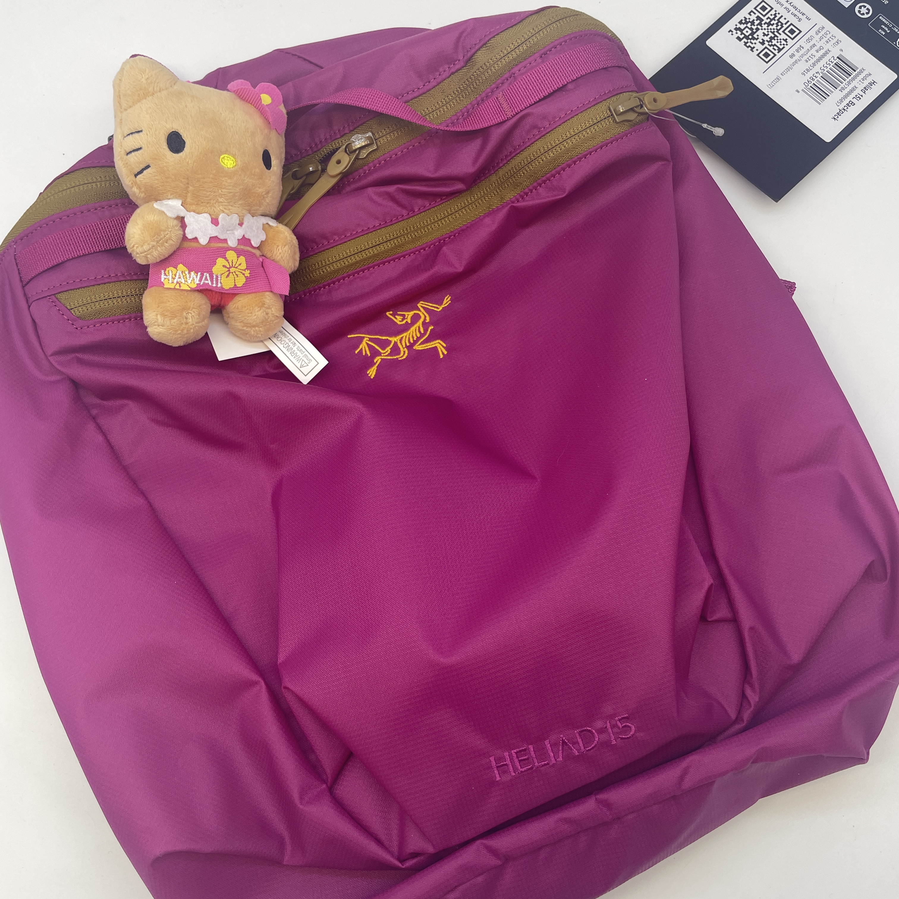 Arc'teryx Heliad 15 Backpack Amaranthus, Sanrio Hello Kitty Sarong 4" Hawaii Series Plush 착용 스타일