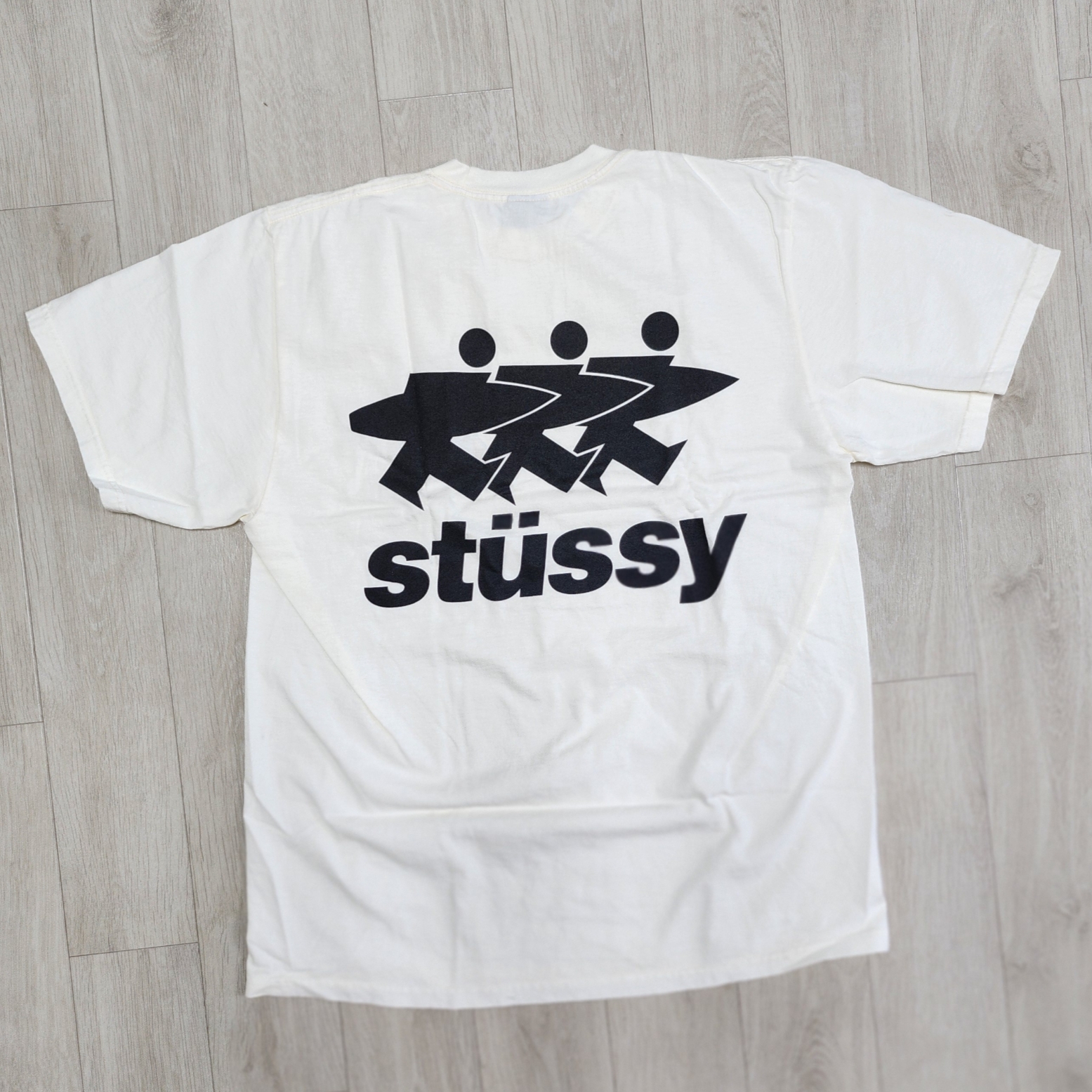 Stussy Surfwalk Pigment Dyed T-Shirt Natural 착용 스타일 - 2