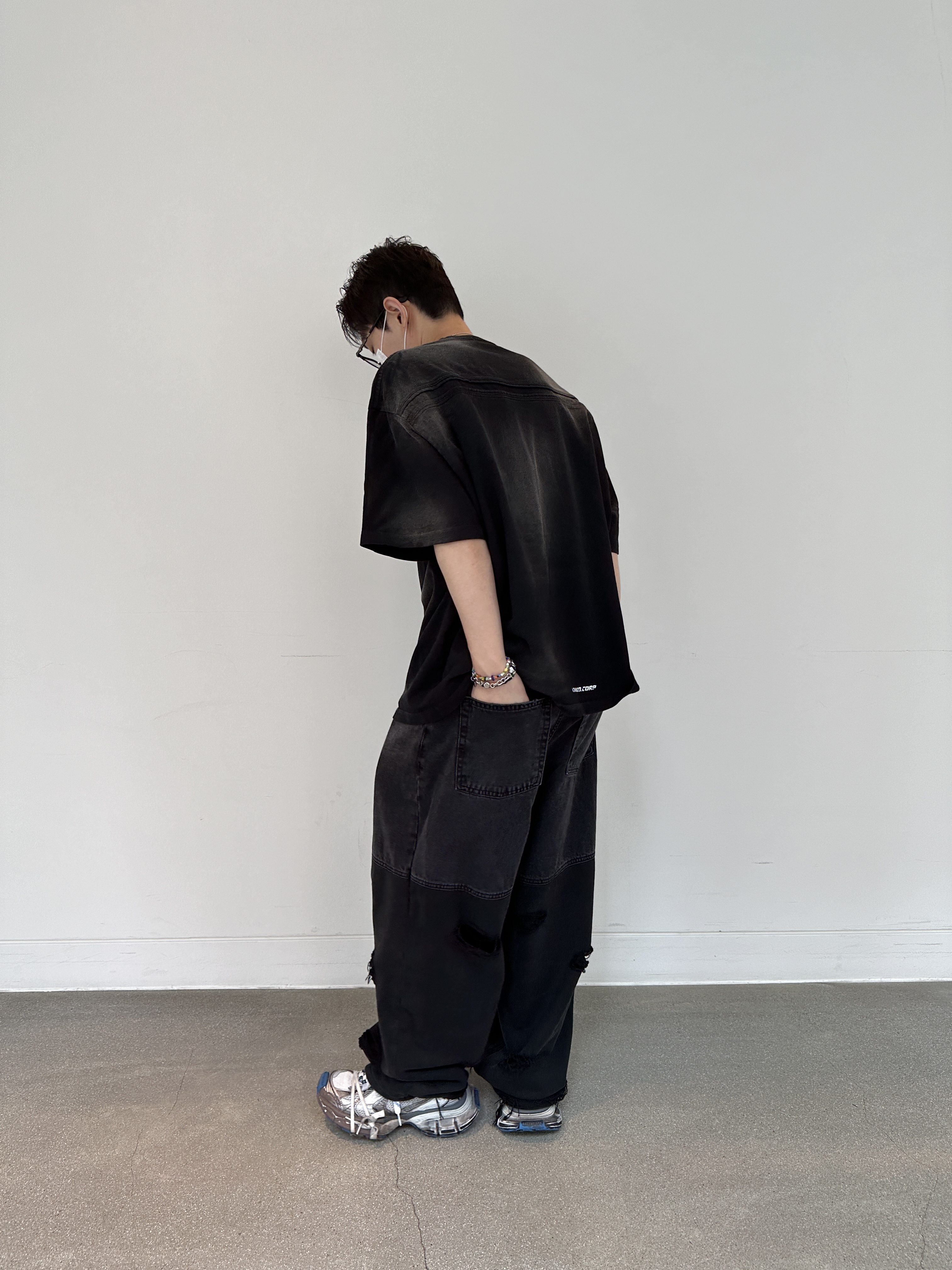 Nonnod Back Detail T-shirt Washed Black, Undermycar Dival Real Divided Damage Washed Pants Inkwell - 23FW 착용 스타일 - 6