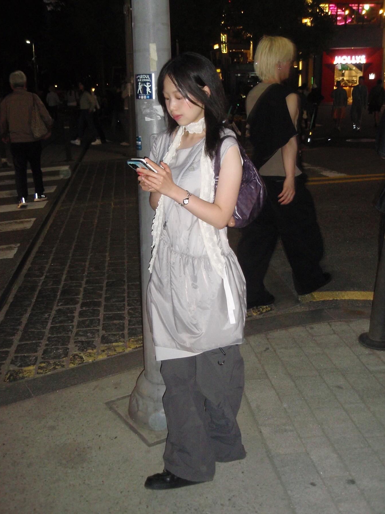 Coyseio Puff Shirring One Piece Purple Grey 착용 스타일 - 3