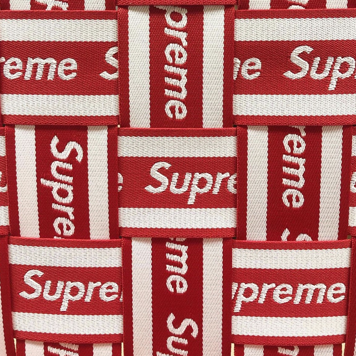 Supreme Lawn Chair Red - 20SS 착용 스타일