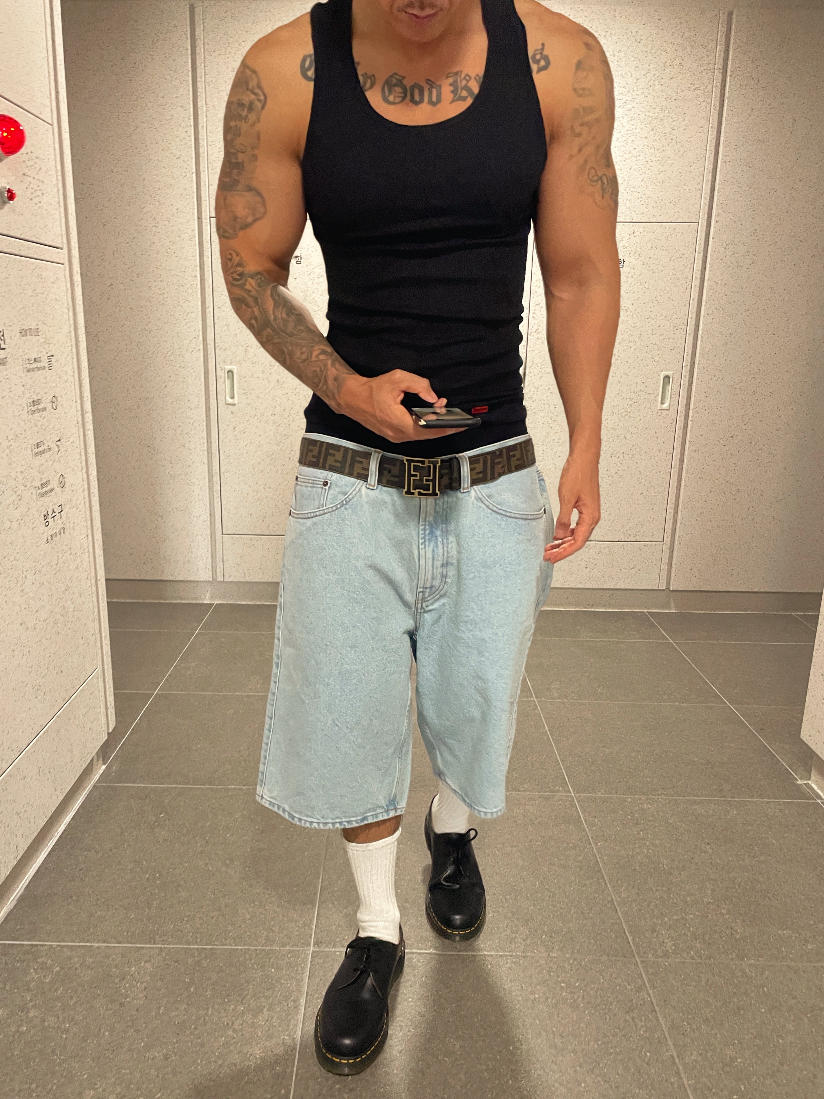 Supreme Hanes Tagless Tank Tops Black (3 Pack), Supreme Baggy Denim Short Washed Indigo - 24SS 착용 스타일