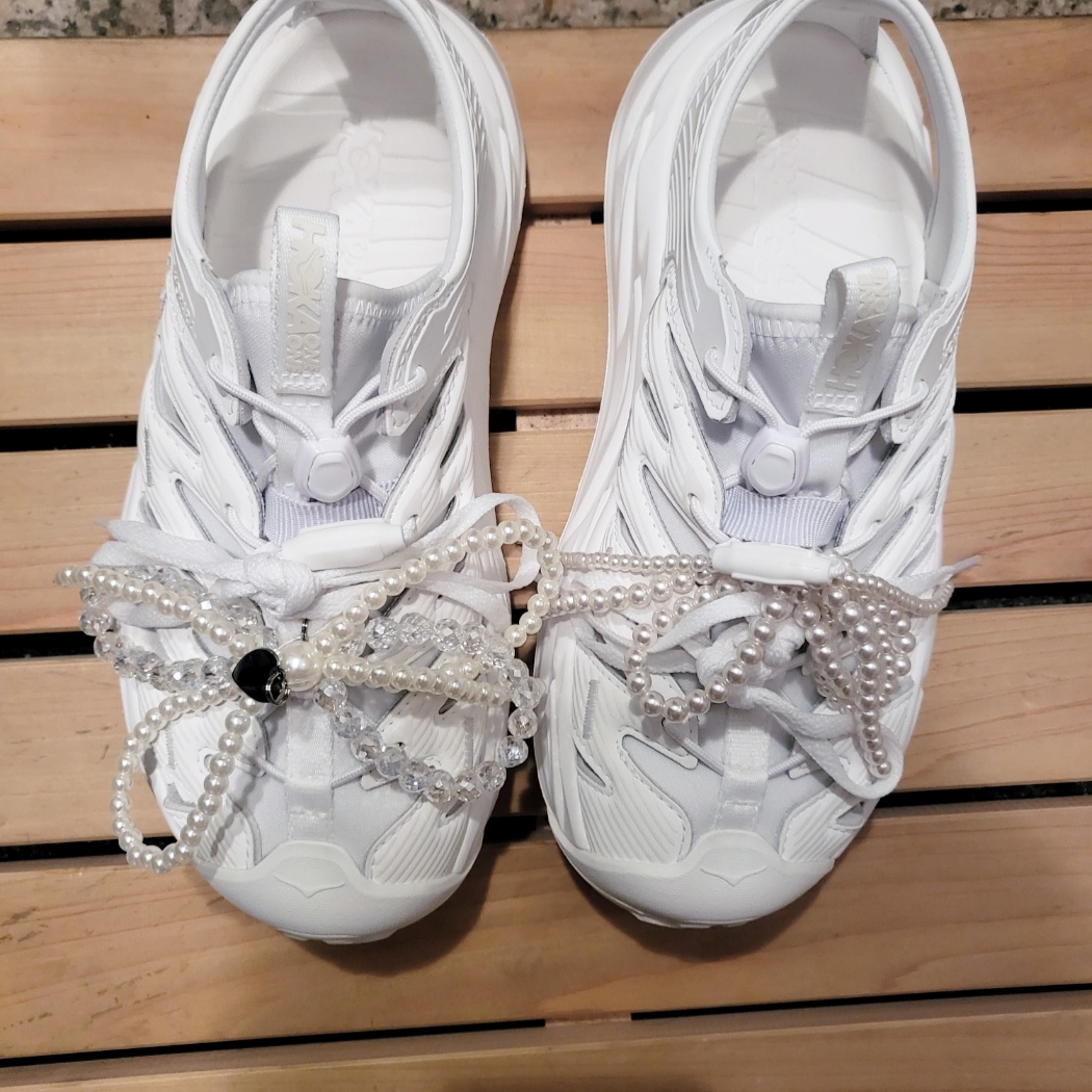 Hoka Hopara White 착용 스타일