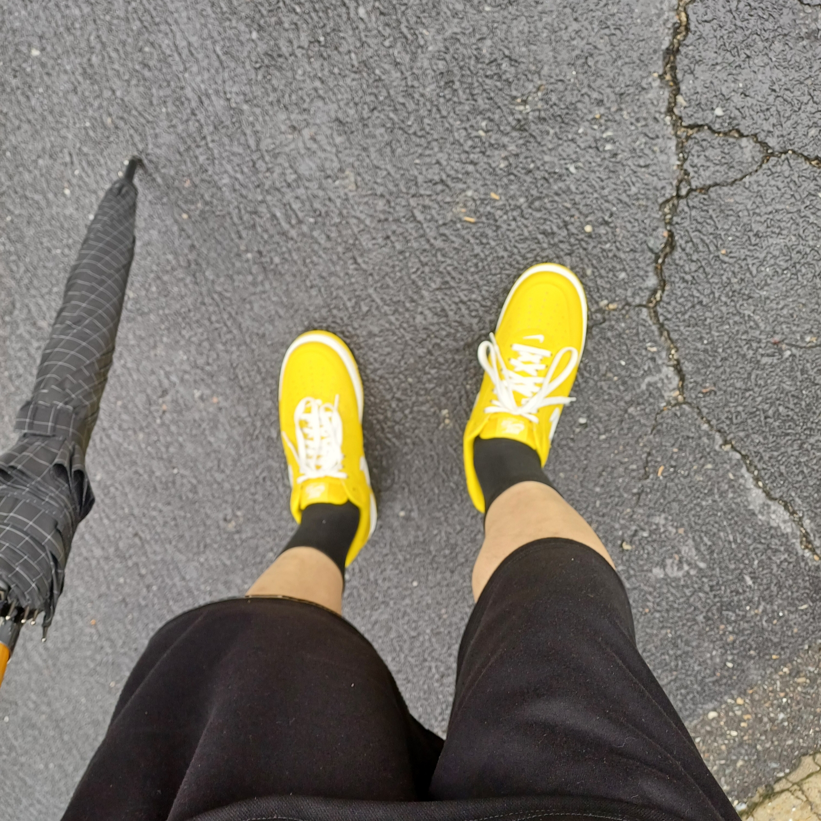 Nike Air Force 1 Low Retro Color of The Month Speed Yellow 착용 스타일 - 1