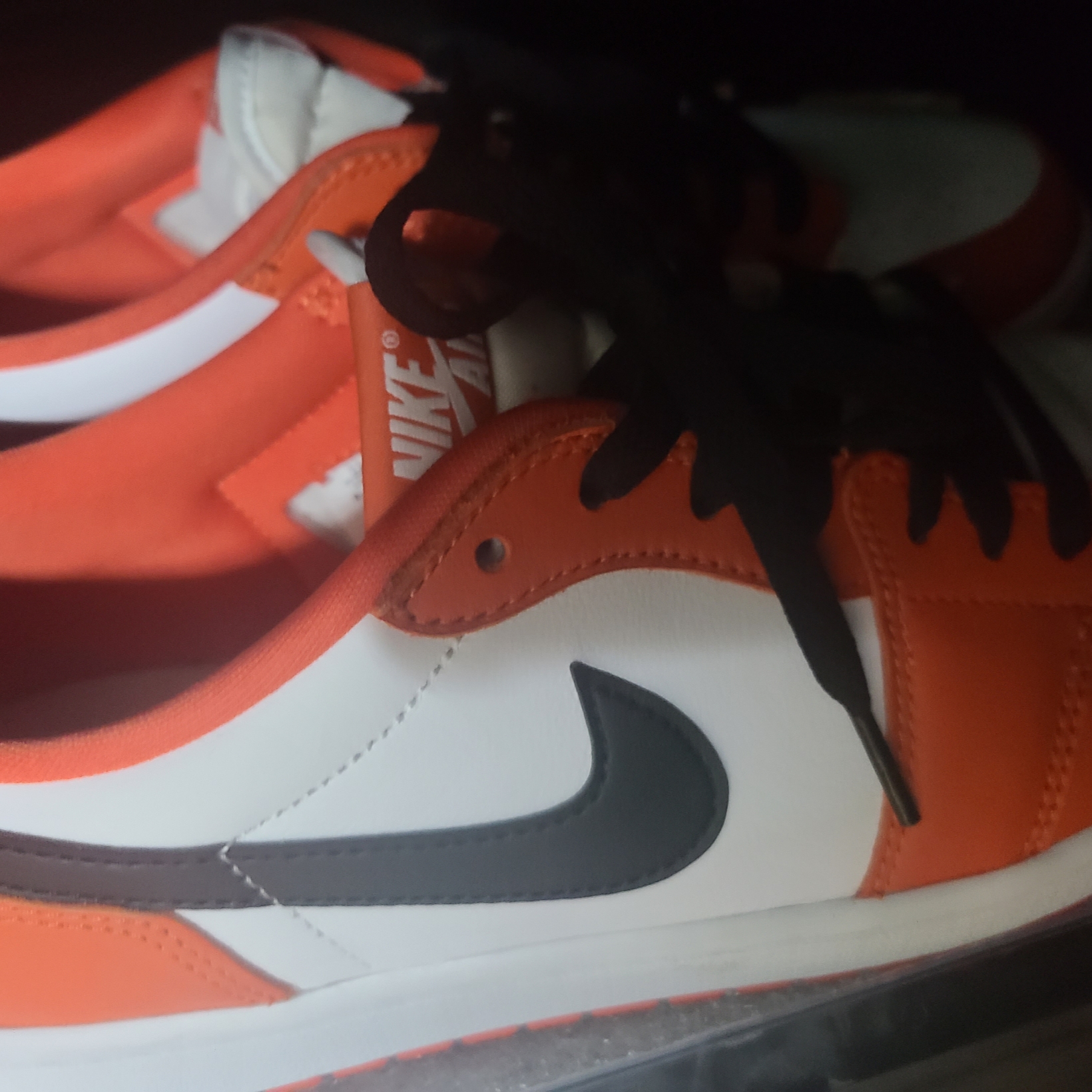 Jordan 1 Low OG Starfish 착용 스타일