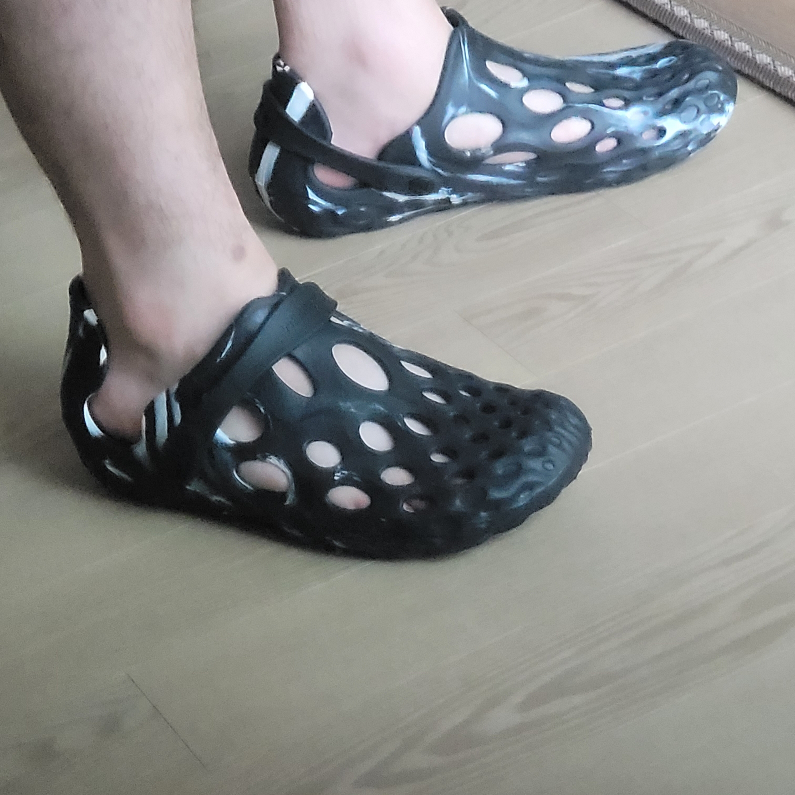 Merrell Hydro Moc Black White 착용 스타일