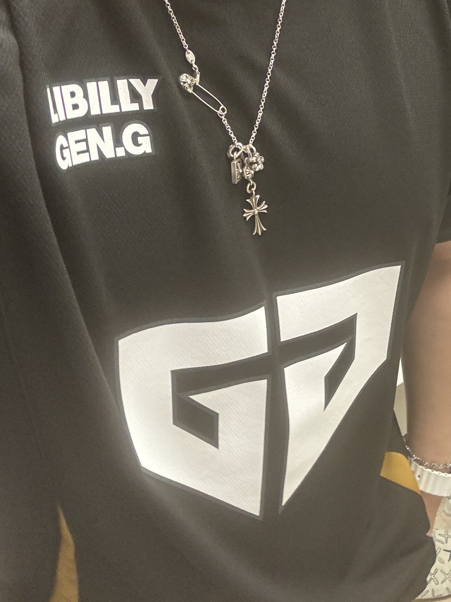 Gen.G 2024 Player Jersey Black 착용 스타일
