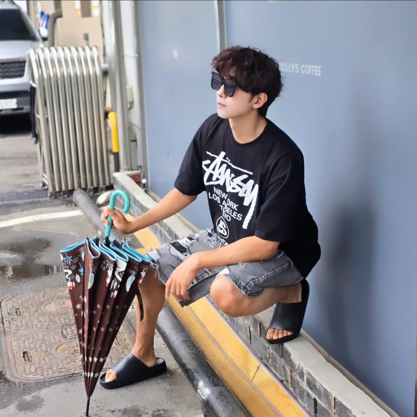 Stussy World Tour T-Shirt Black, Stussy World Tour T-Shirt Black 2023 착용 스타일 - 7