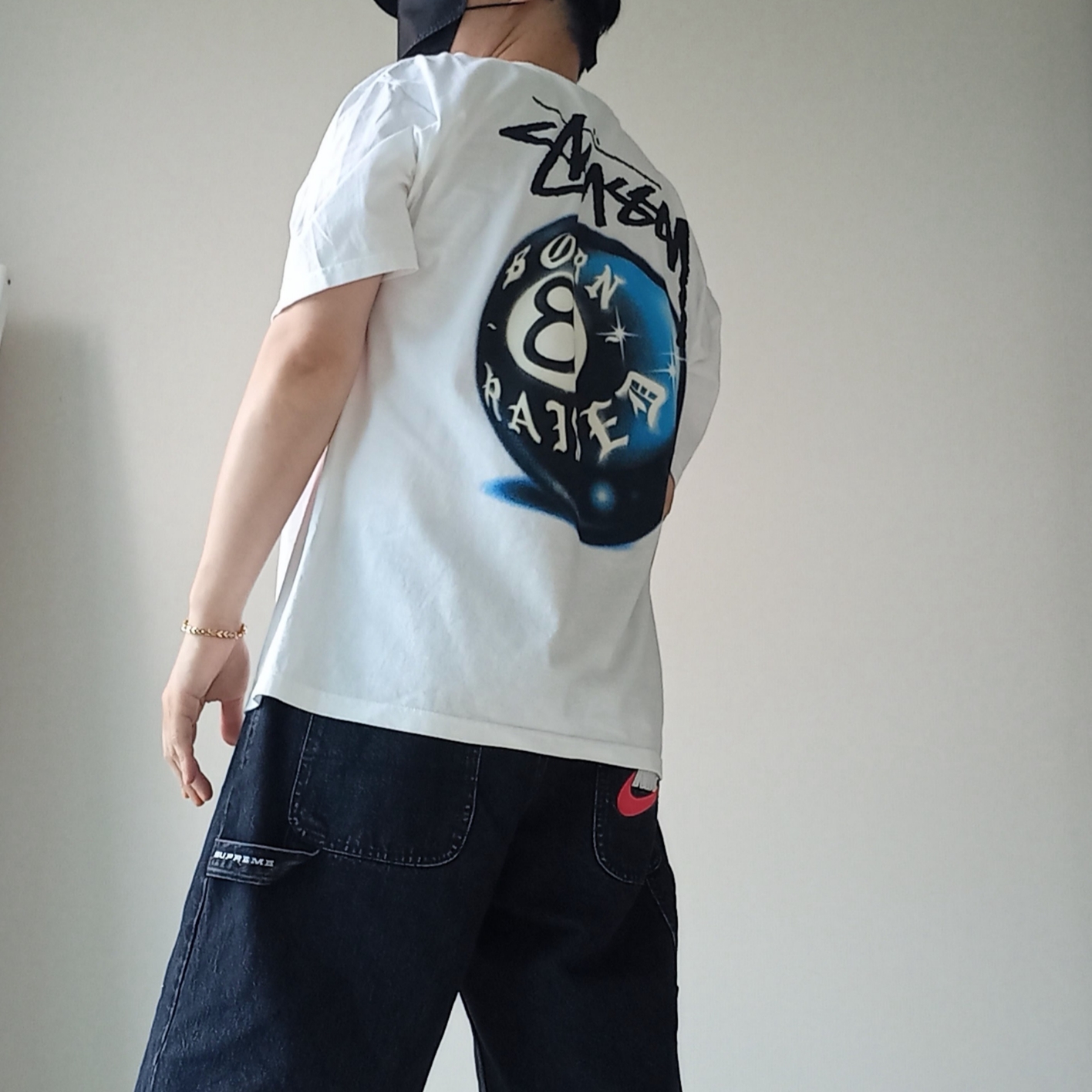 Stussy x Born X Raised 8 Ball T-Shirt White, Supreme x Nike Denim Short Black - 24SS 착용 스타일 - 3