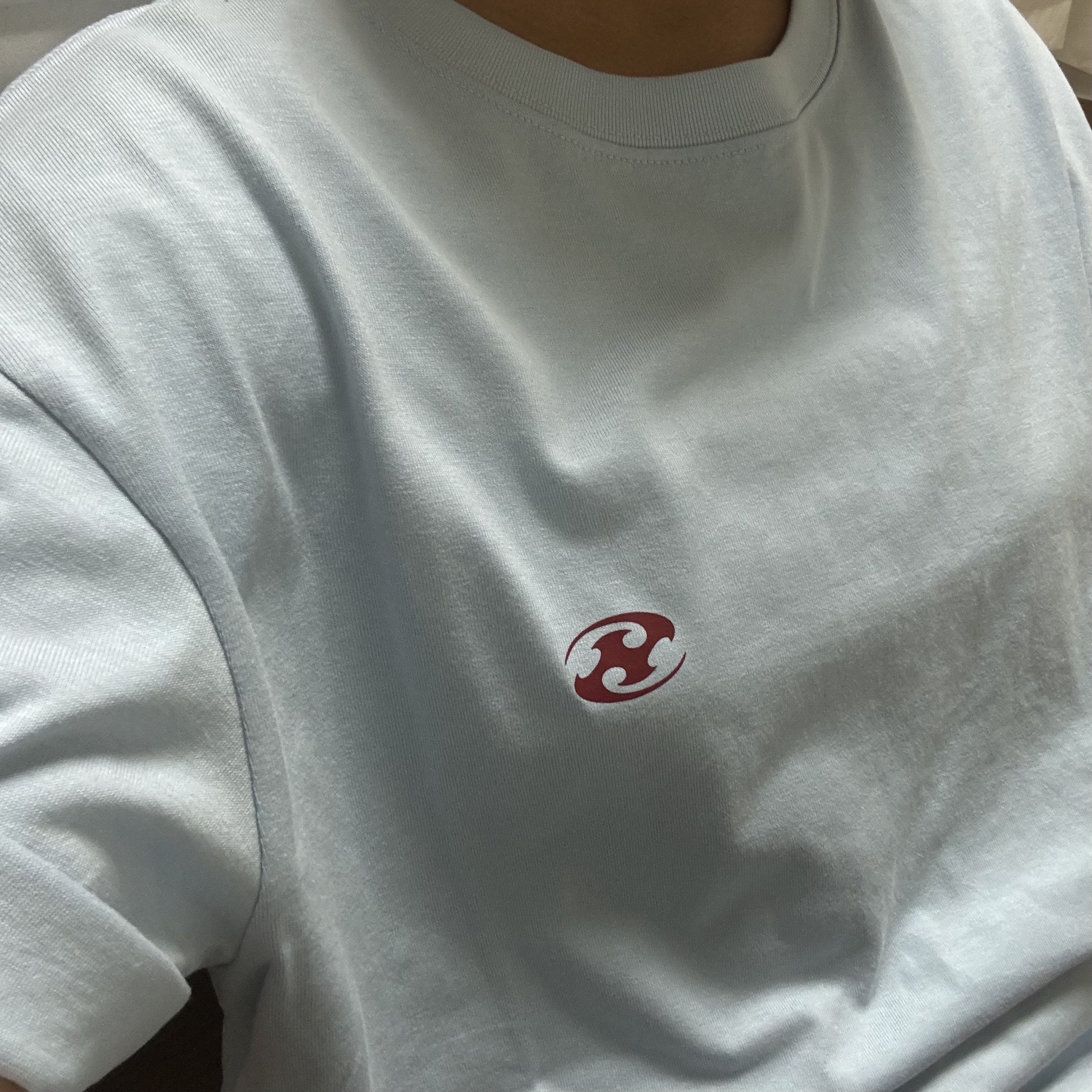 Sansan Gear Logo T-Shirt Sky Blue - 24SS 착용 스타일 - 3
