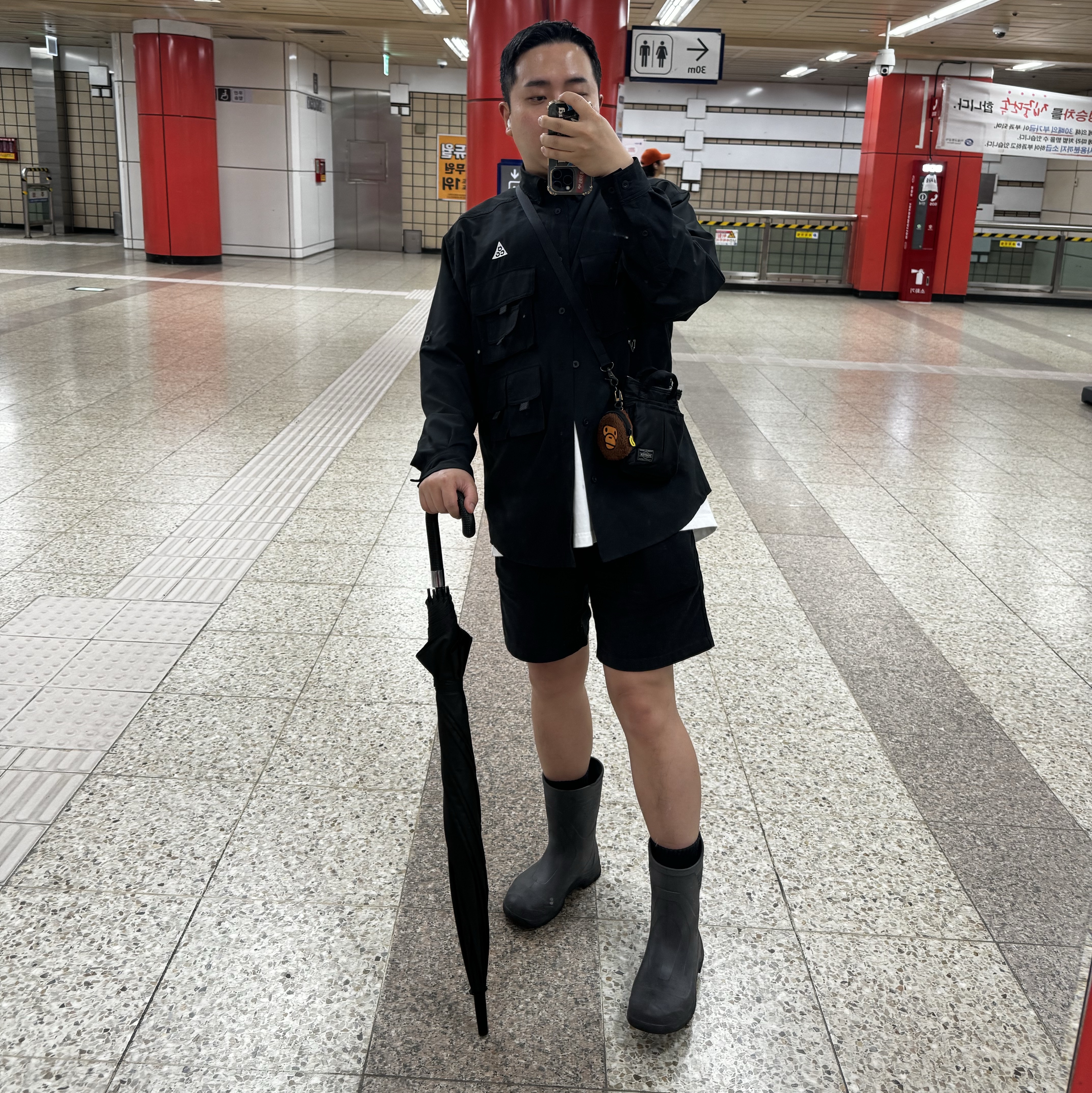 Porter Howl Helmet Bag Mini Navy, Nike ACG Dri-Fit UV Devastation Trail Shirt Black Summit White - Asia 착용 스타일