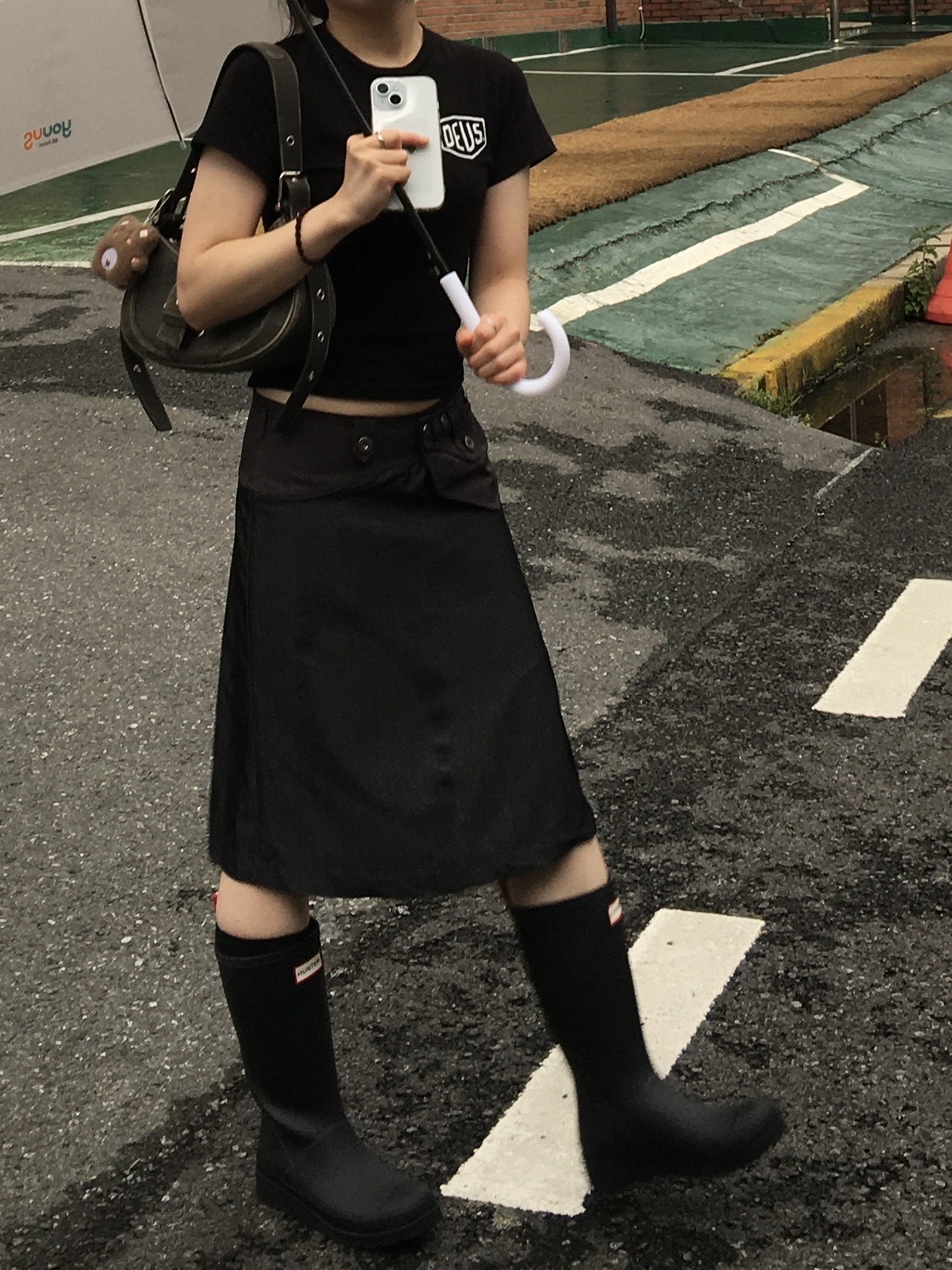 (Kids) Deus Ex Machina College Seoul T-Shirt Black, (W) Hunter Play Tall Wellington Rain Boots Black 착용 스타일