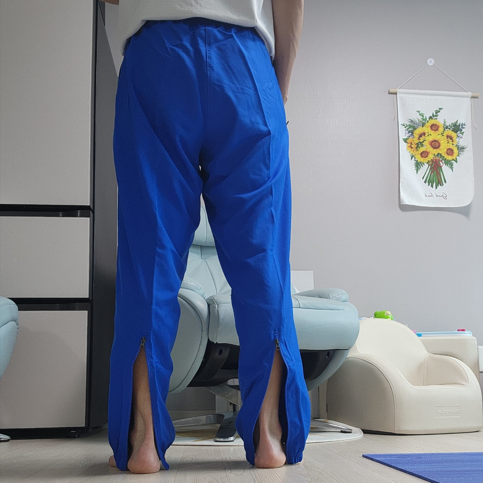 Nike Brazil 1998 Reissue Soccer Replica Track Pants Lyon Blue (FZ6716-438) 착용 스타일 - 5