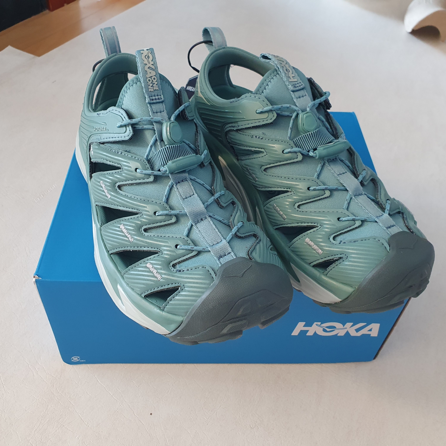 (W) Hoka Hopara Trellis Mercury 착용 스타일